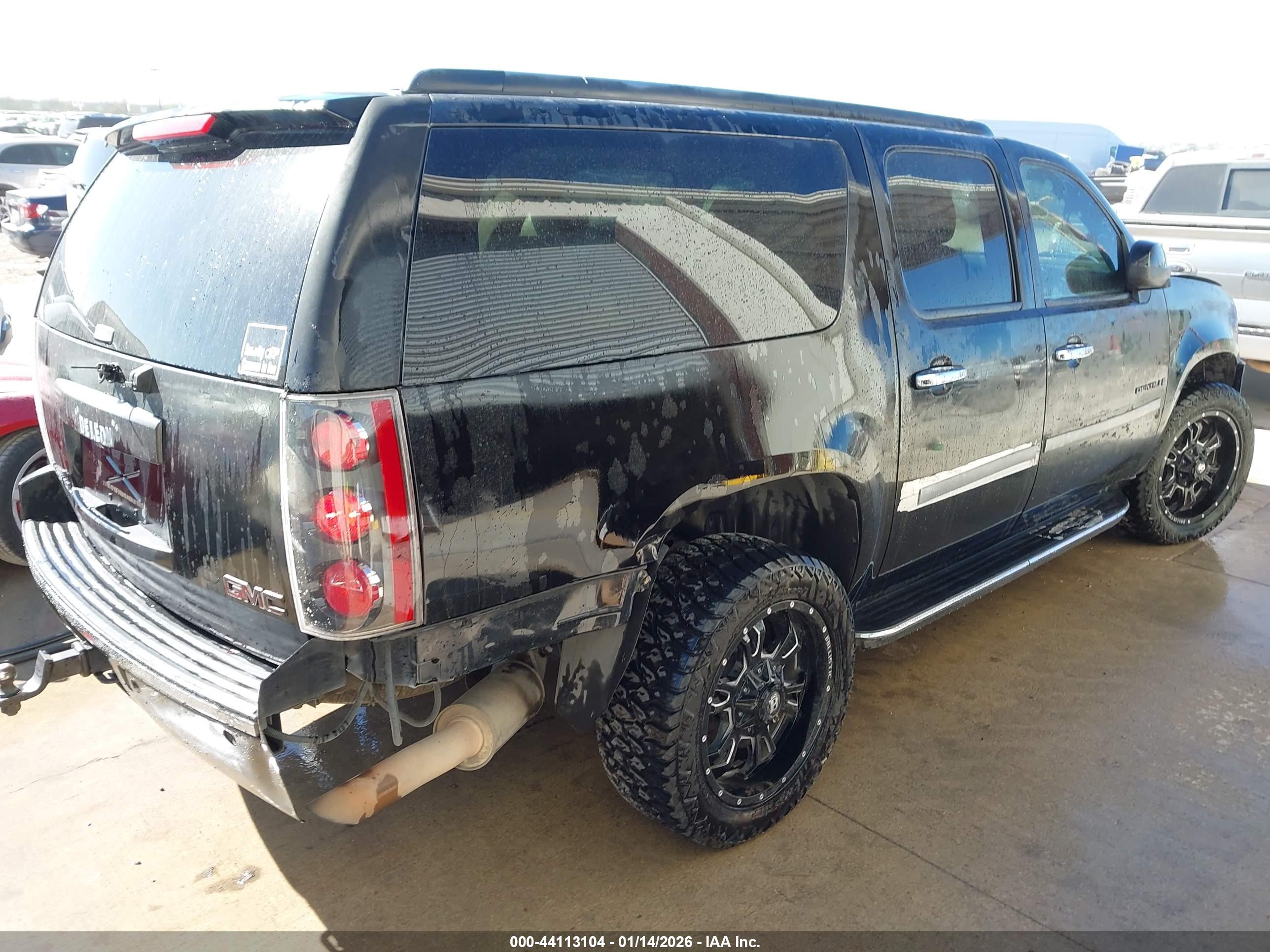 GMC YUKON image 4