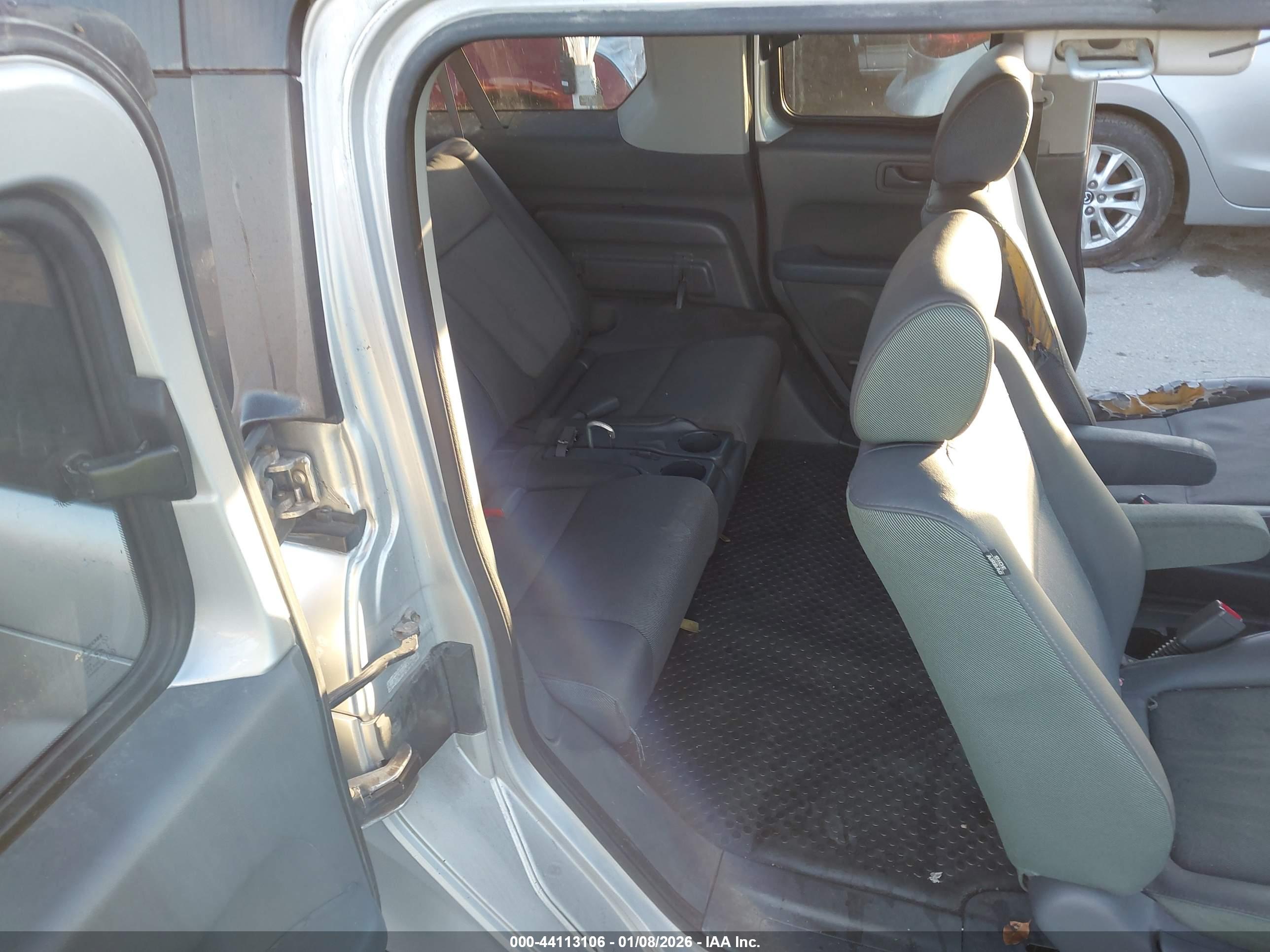 HONDA ELEMENT image 8