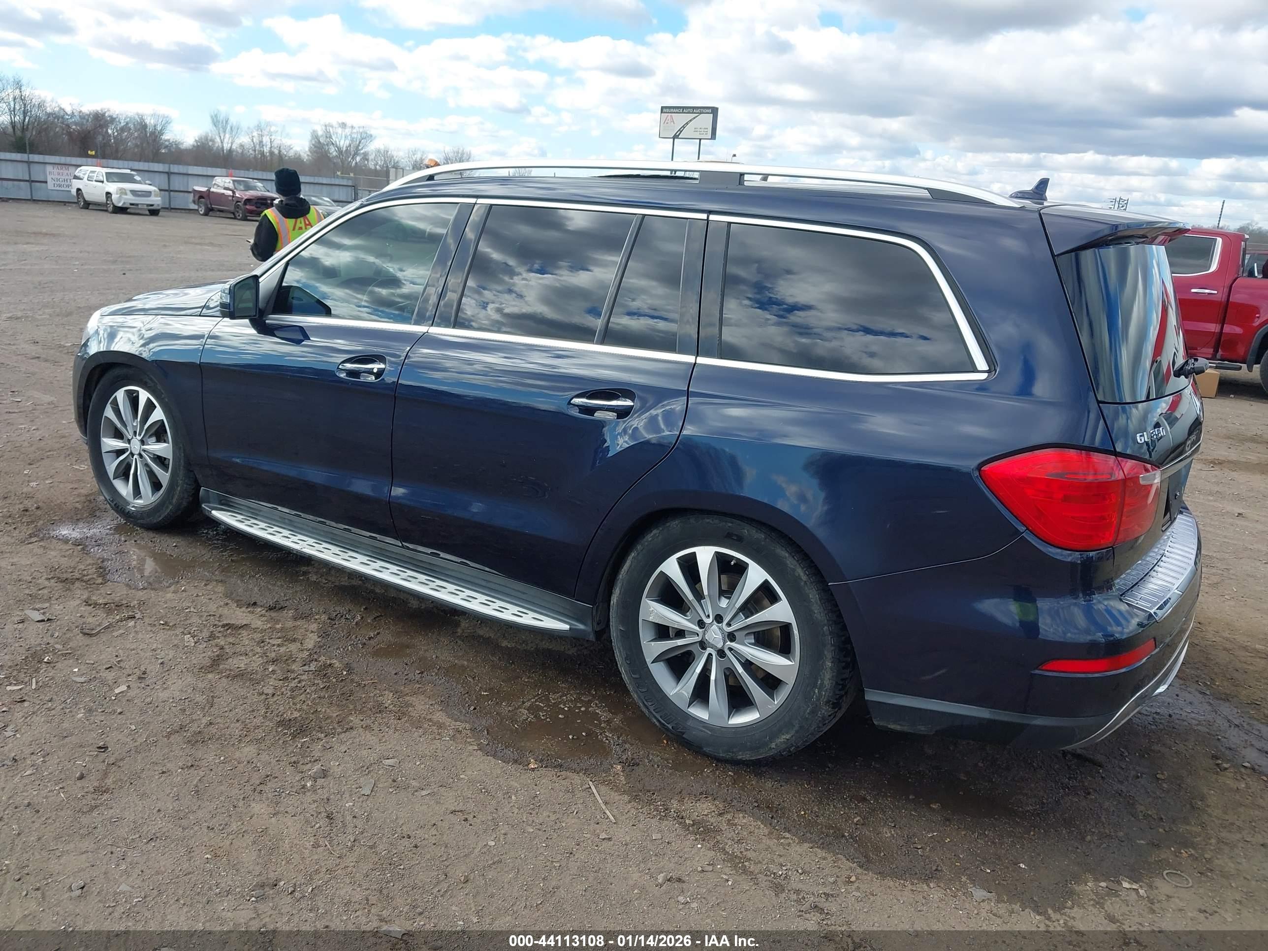 MERCEDES-BENZ GL image 3