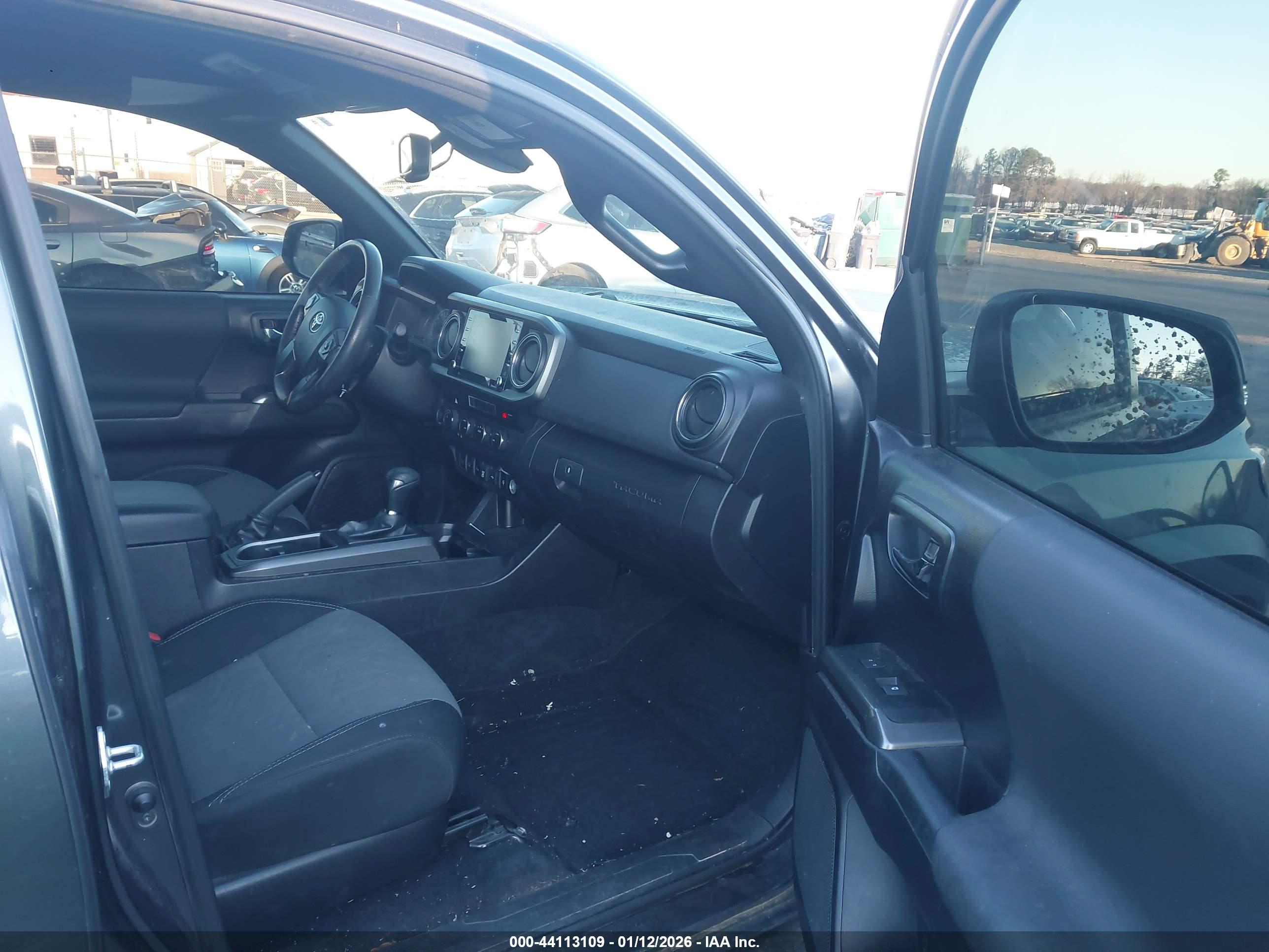 TOYOTA TACOMA image 5