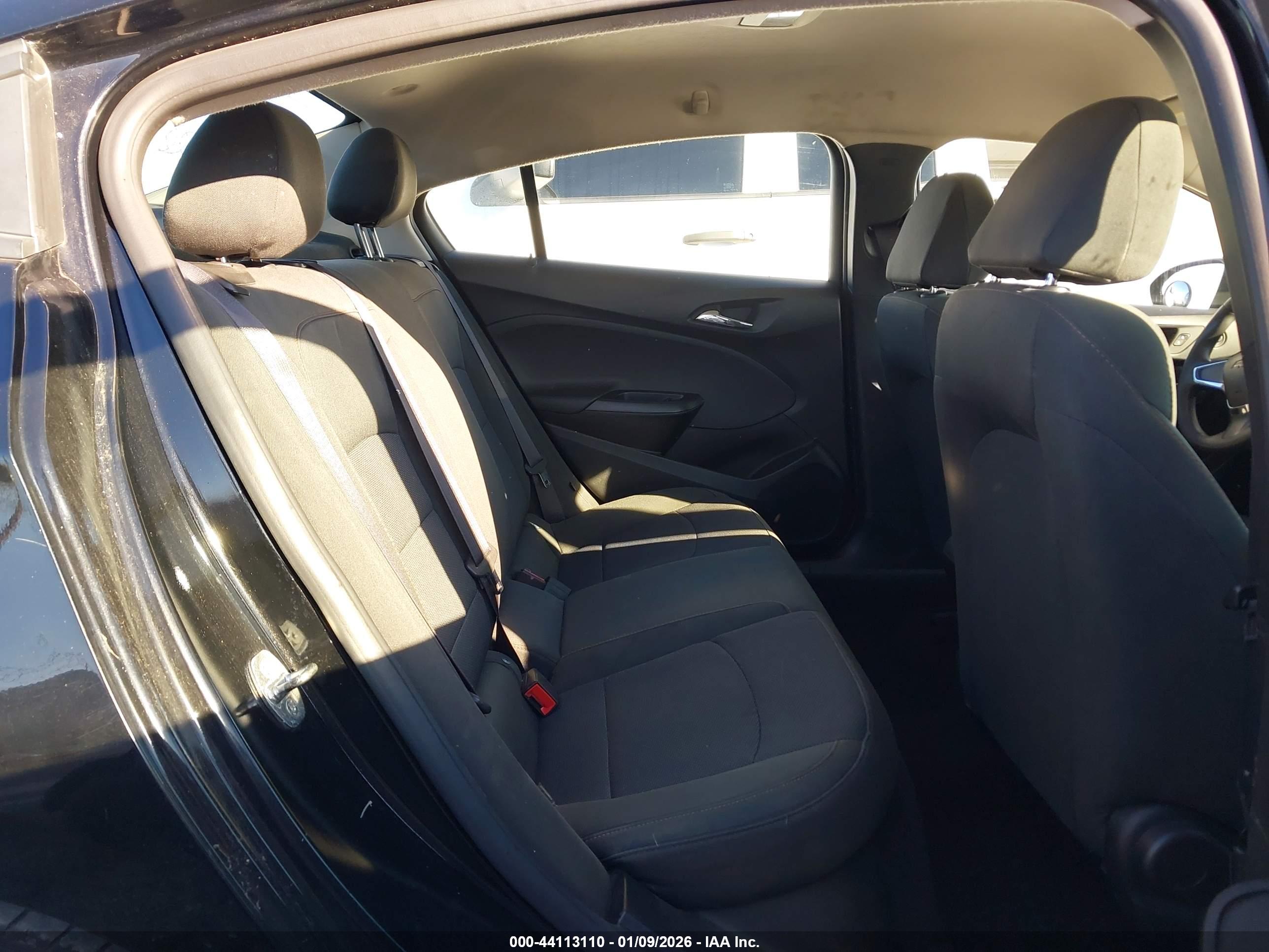 CHEVROLET CRUZE image 8