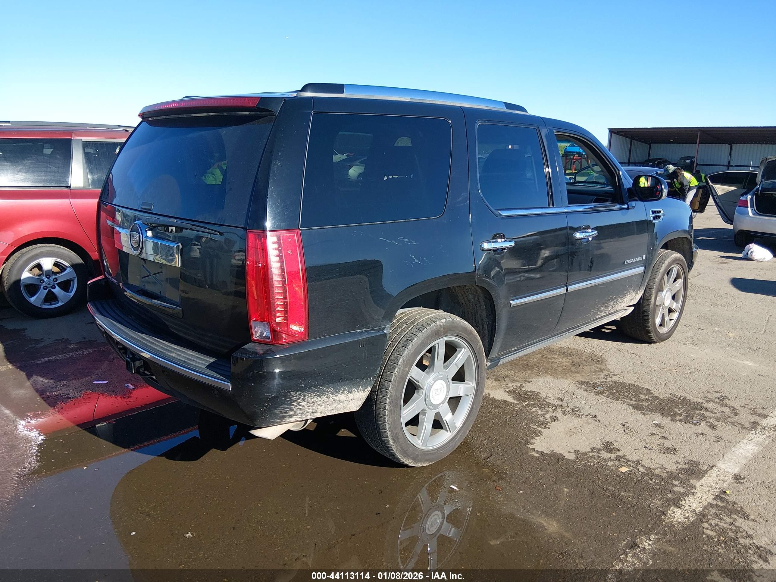 CADILLAC ESCALADE image 4