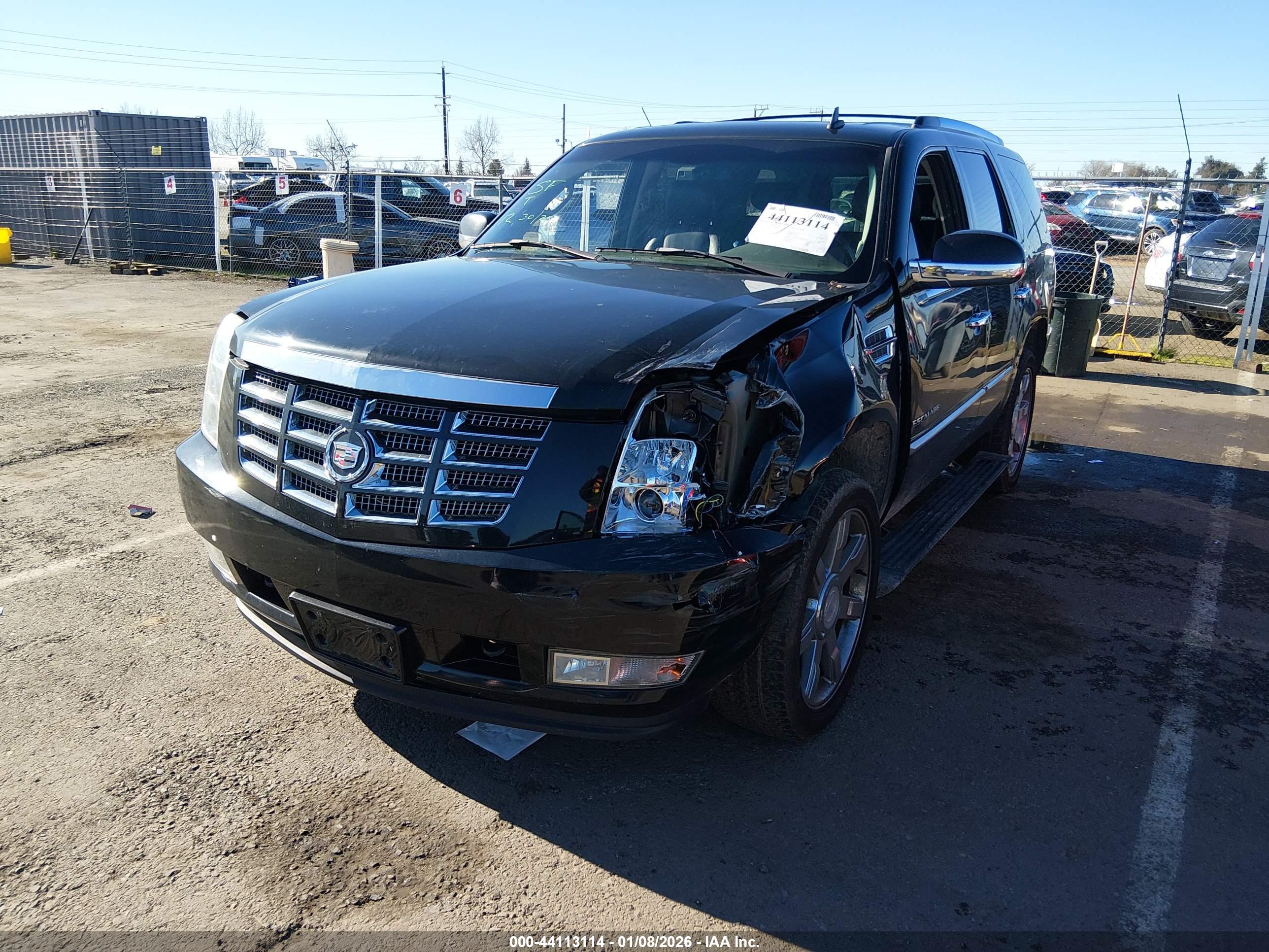 CADILLAC ESCALADE image 6