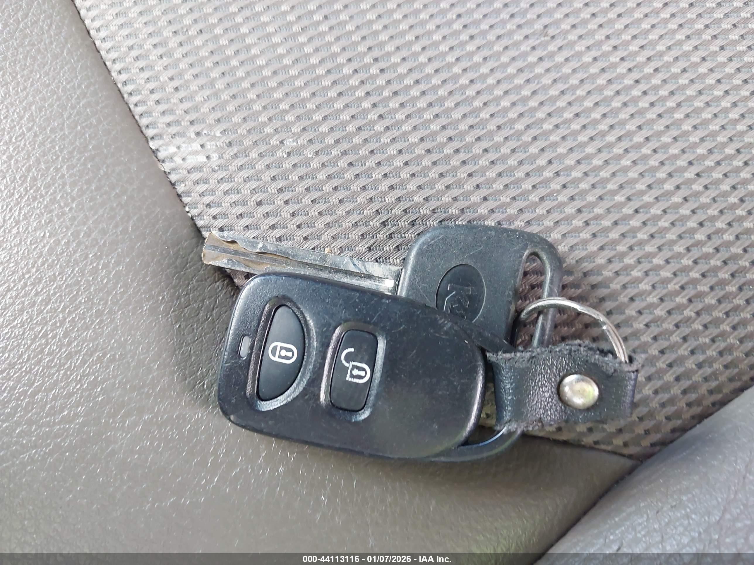 HYUNDAI TUCSON image 11
