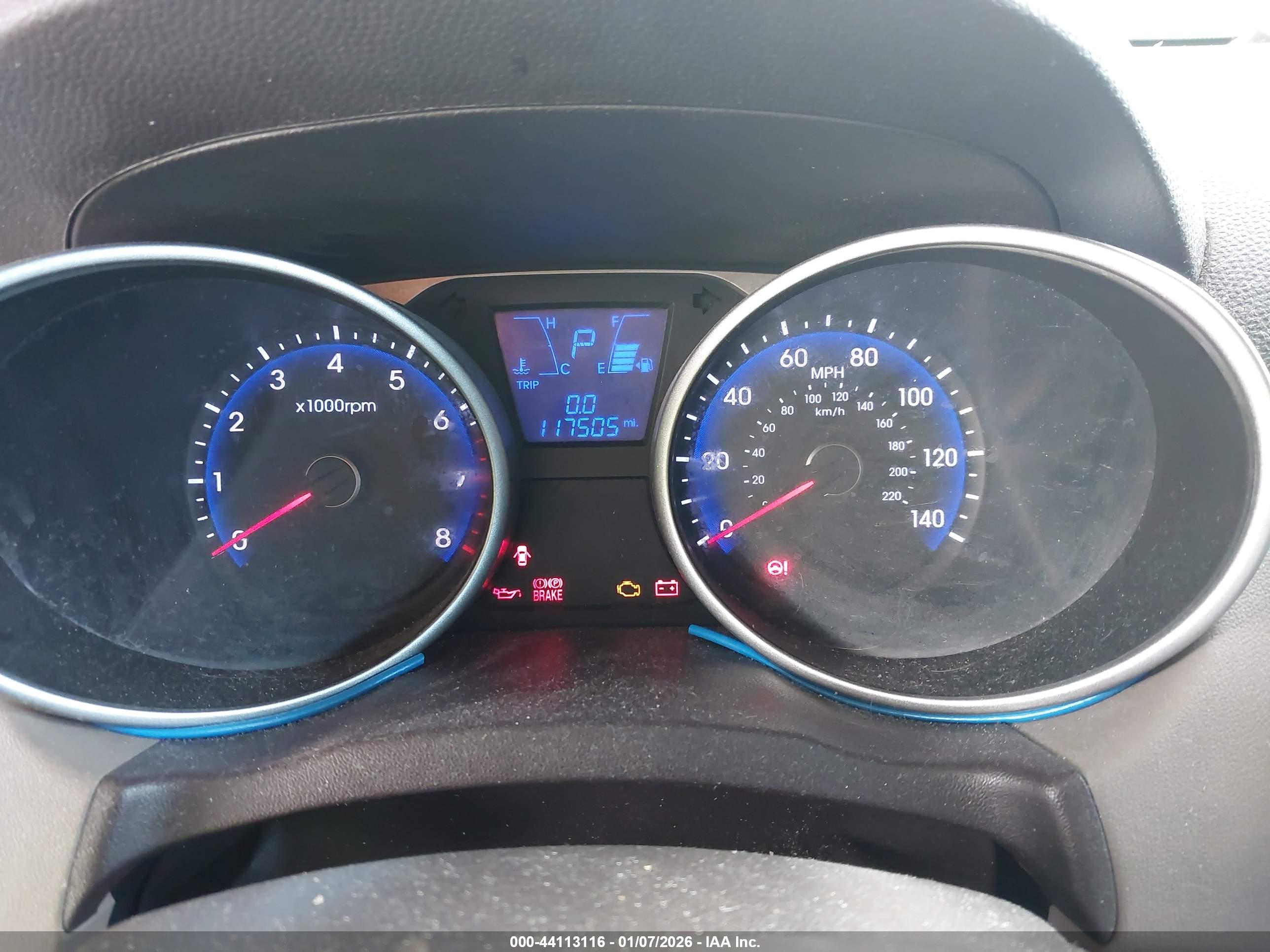 HYUNDAI TUCSON image 7