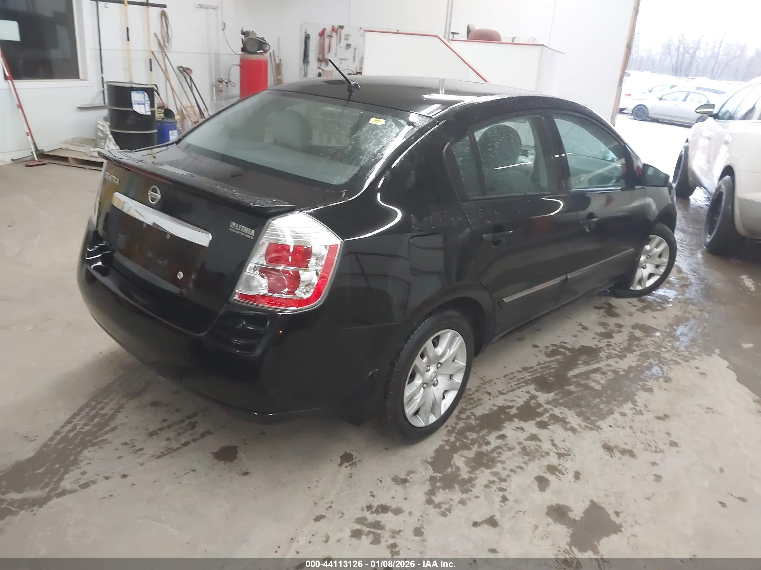 NISSAN SENTRA image 4