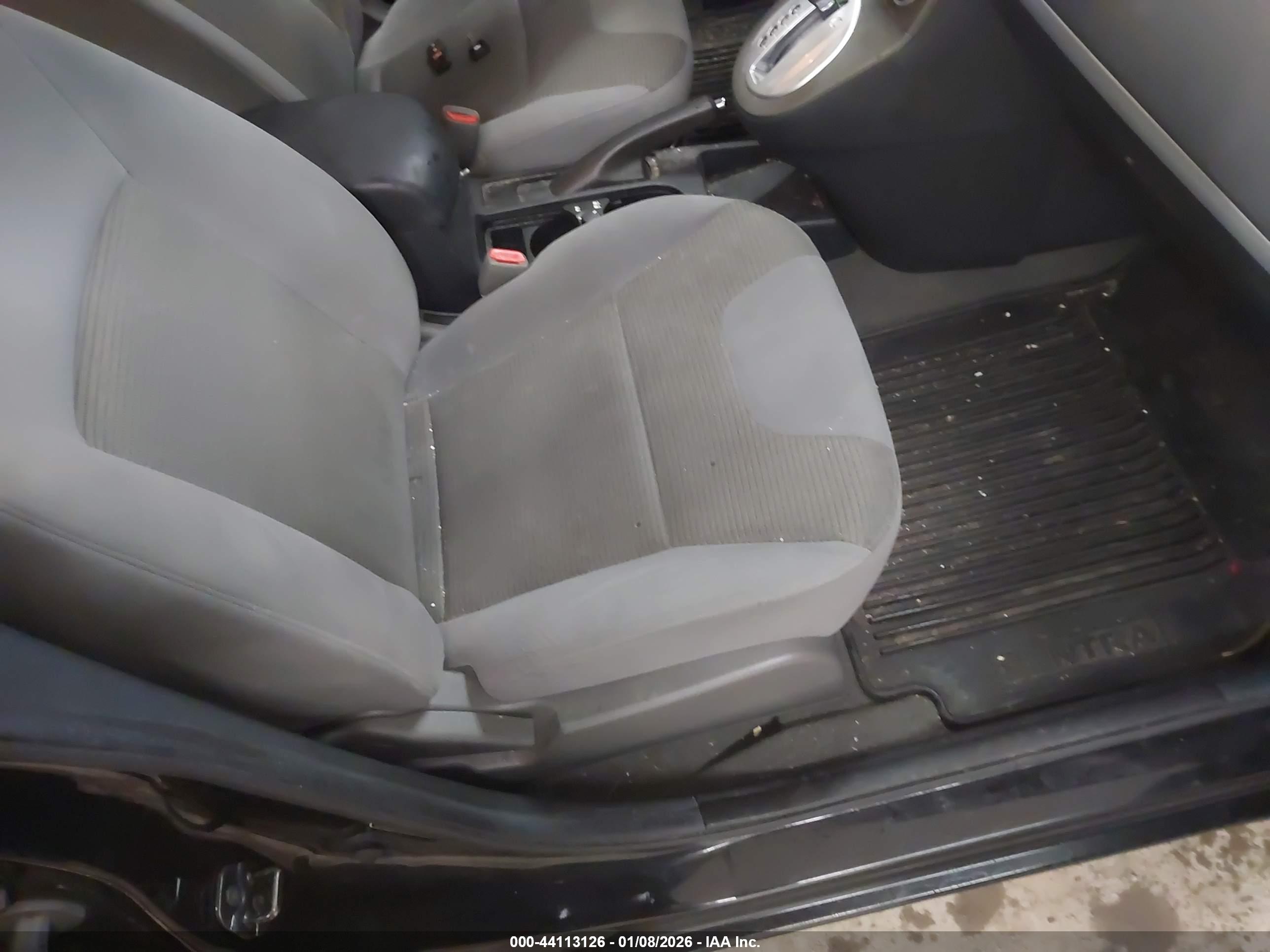 NISSAN SENTRA image 5