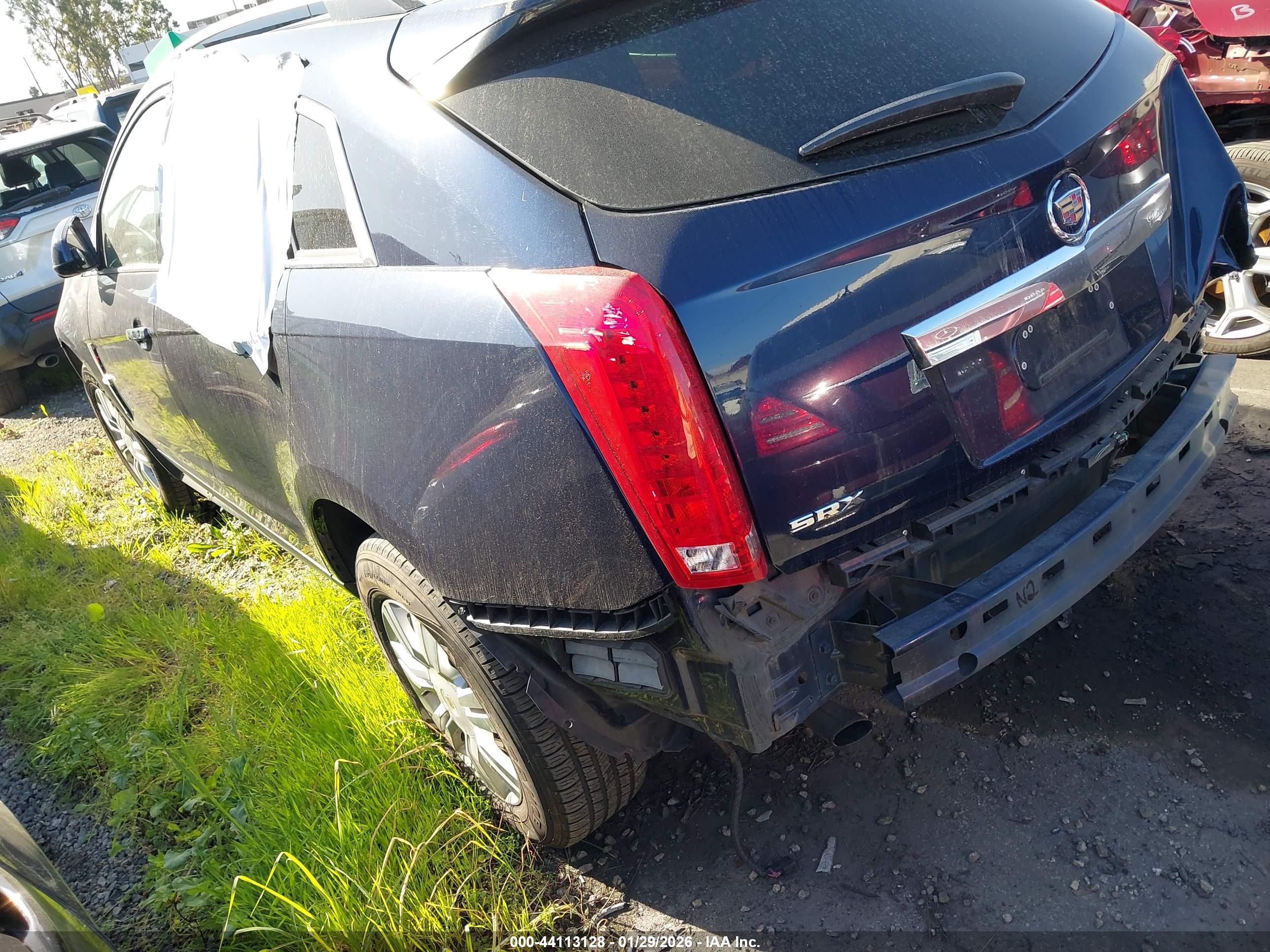 CADILLAC SRX image 3