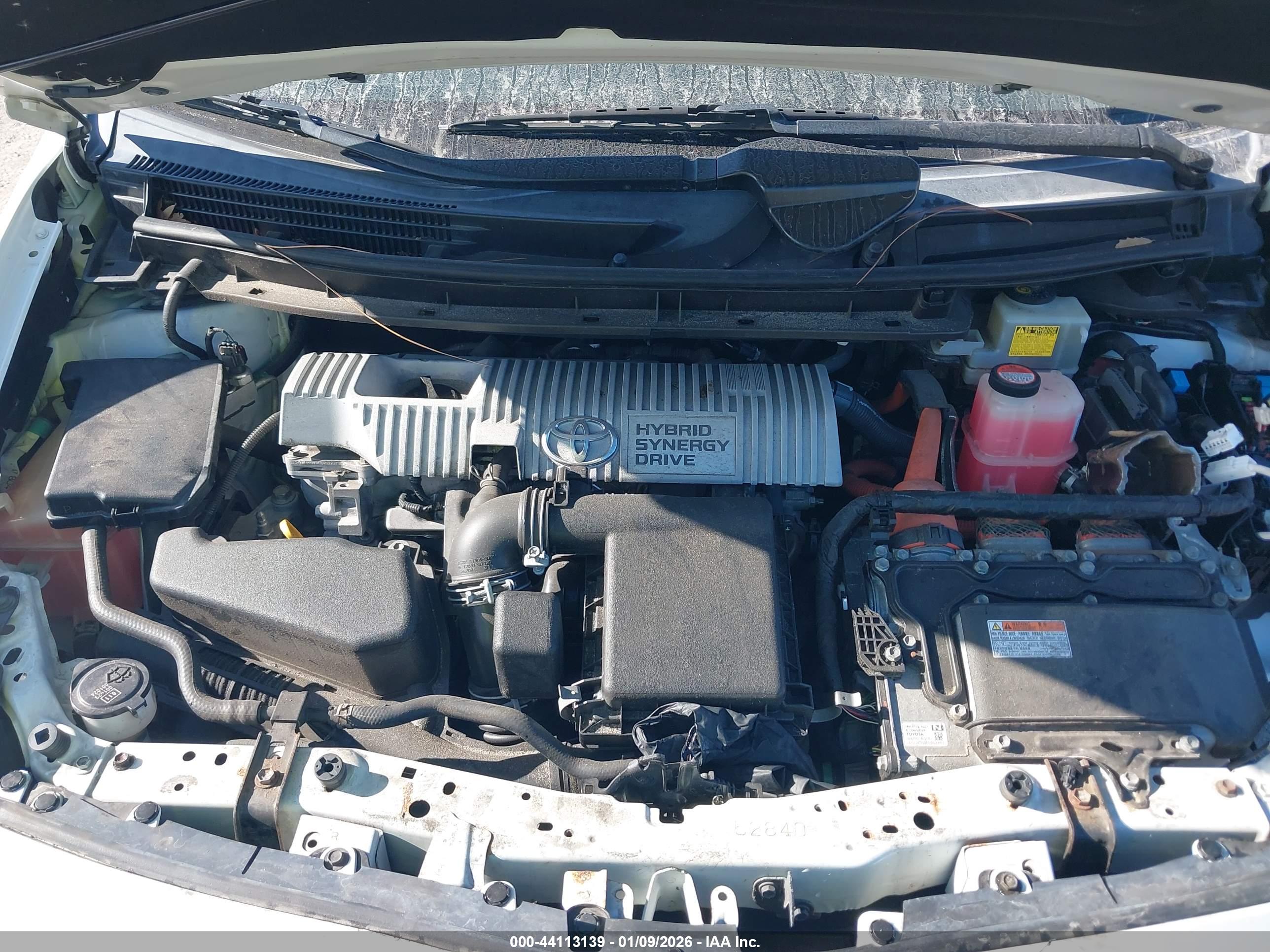 TOYOTA PRIUS image 10