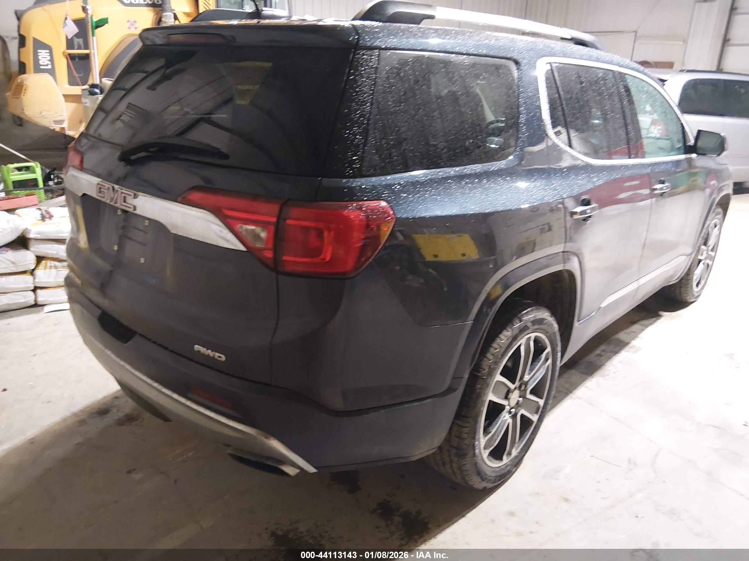 GMC ACADIA image 4
