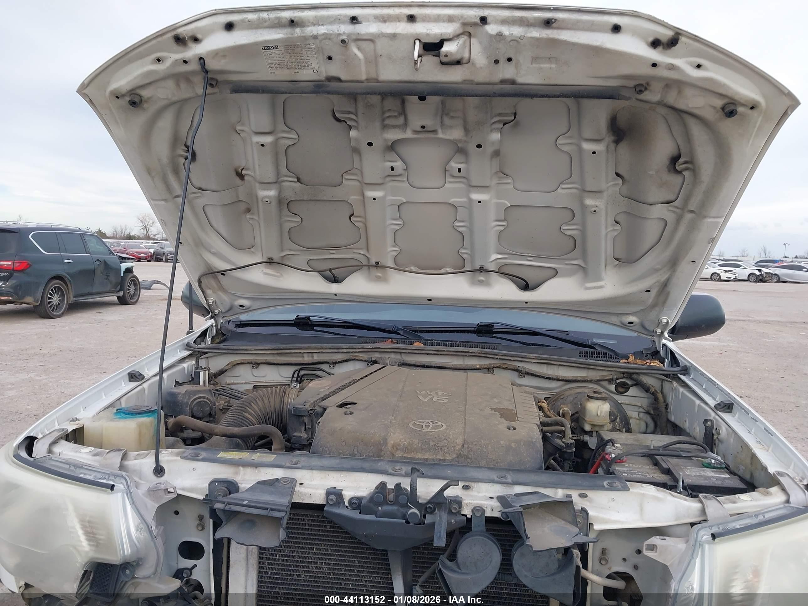 TOYOTA TACOMA image 10