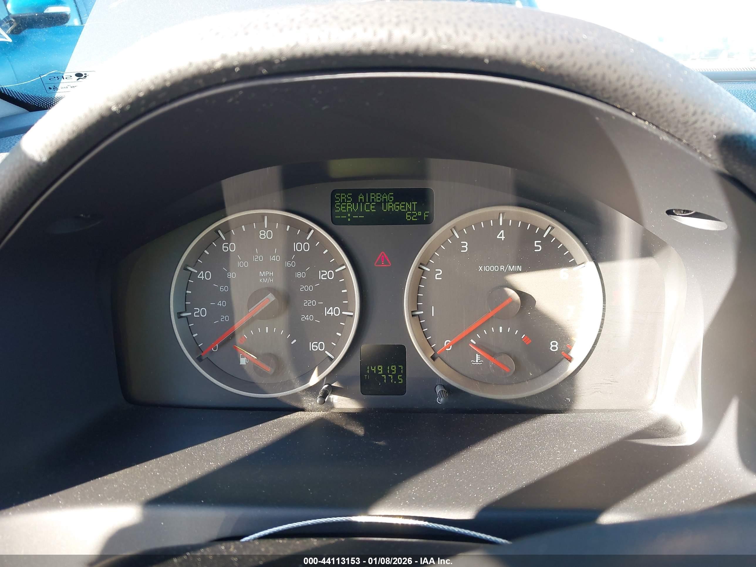 VOLVO S40 image 7