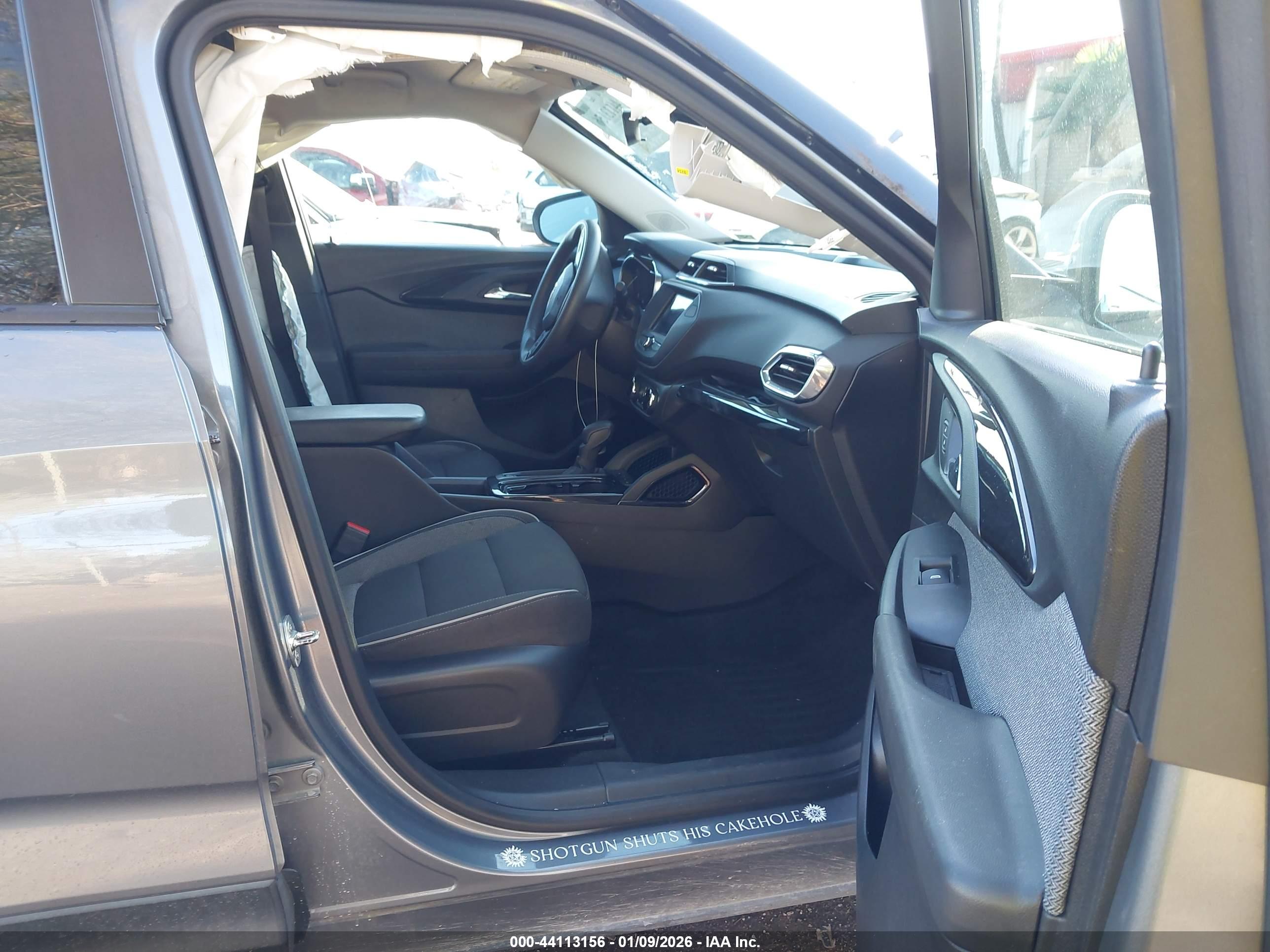 CHEVROLET TRAILBLAZER image 5