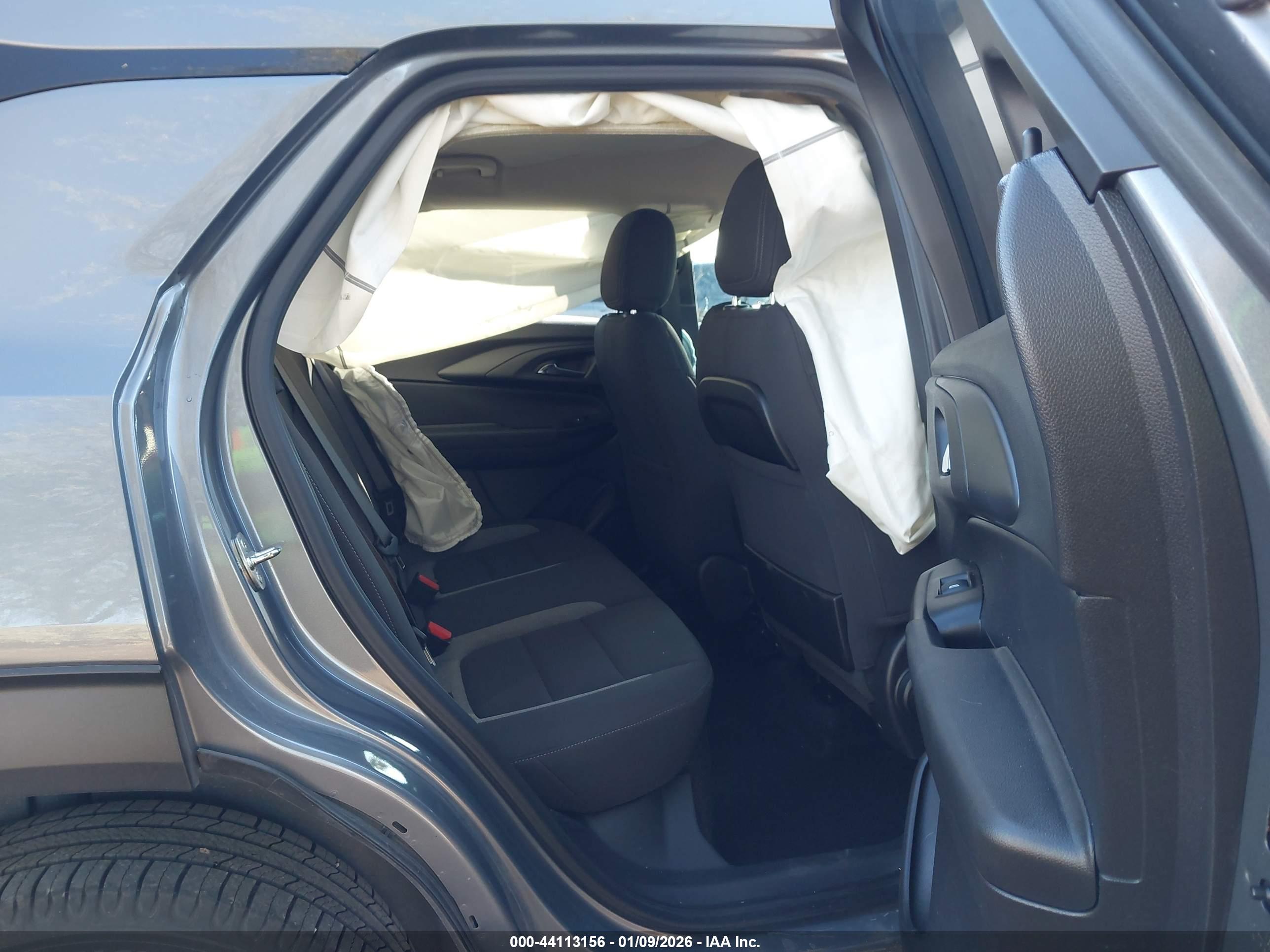 CHEVROLET TRAILBLAZER image 8