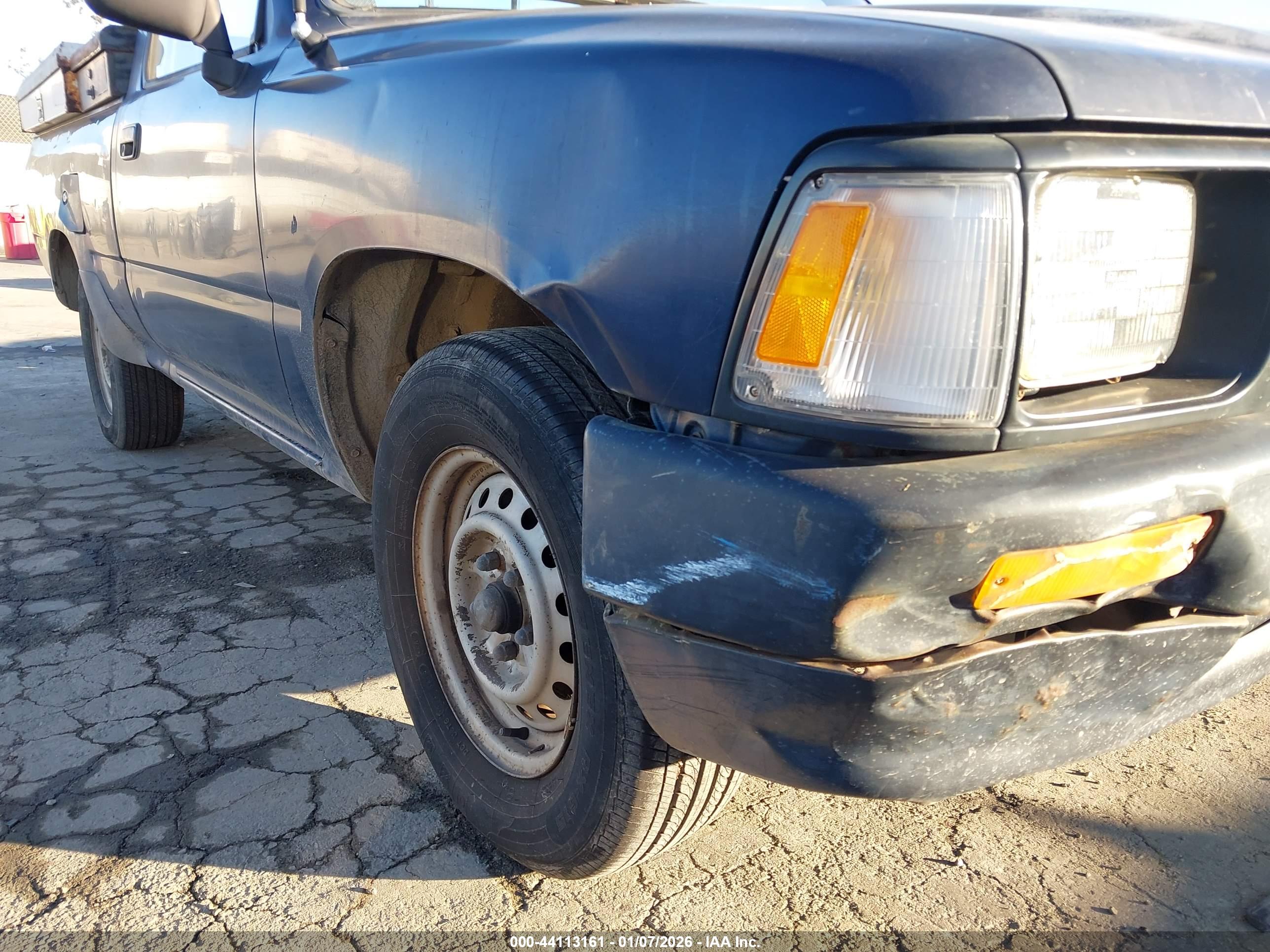TOYOTA PICKUP image 6