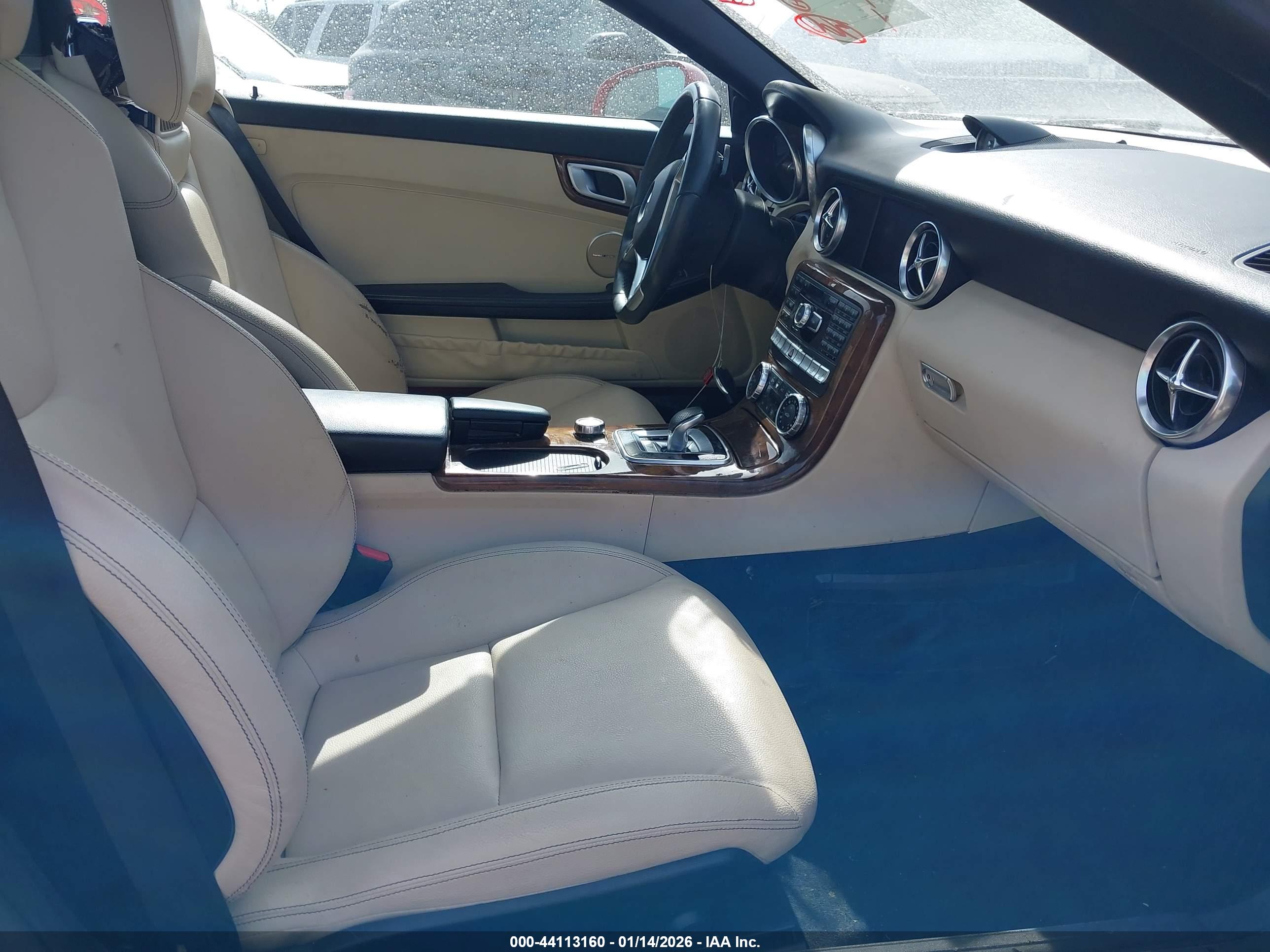 MERCEDES-BENZ SLK image 5