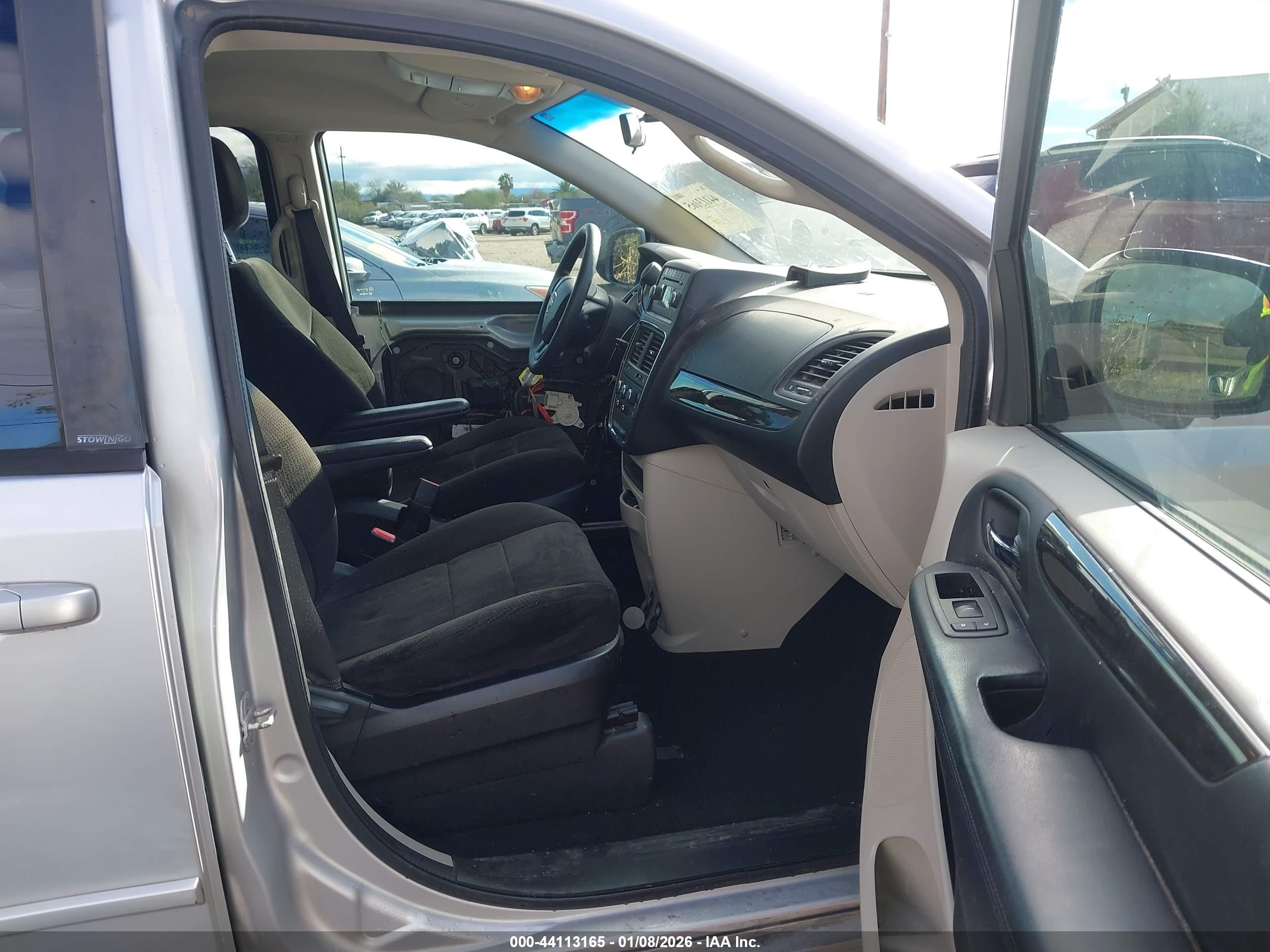 DODGE GRAND image 5