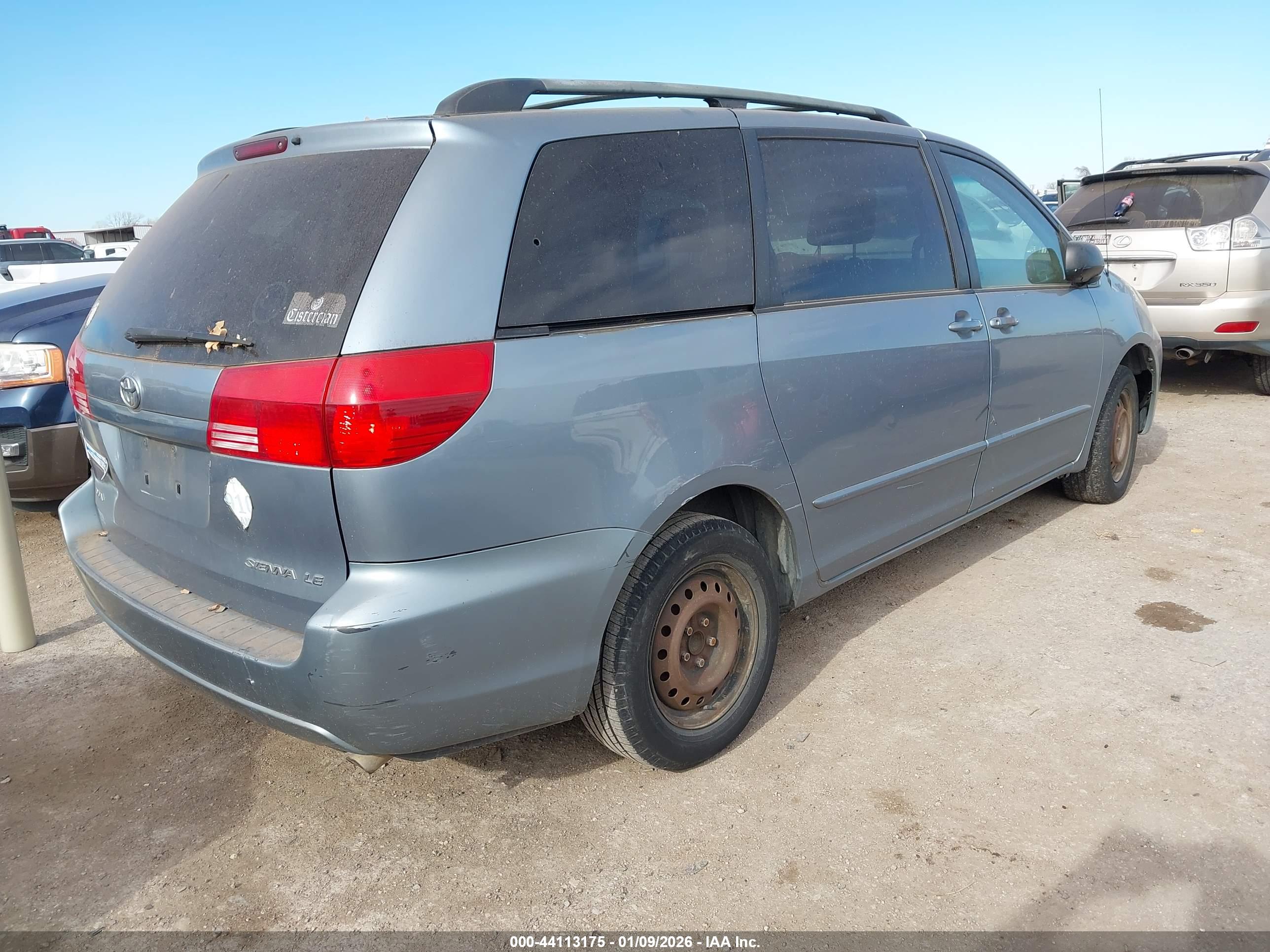 TOYOTA SIENNA image 4