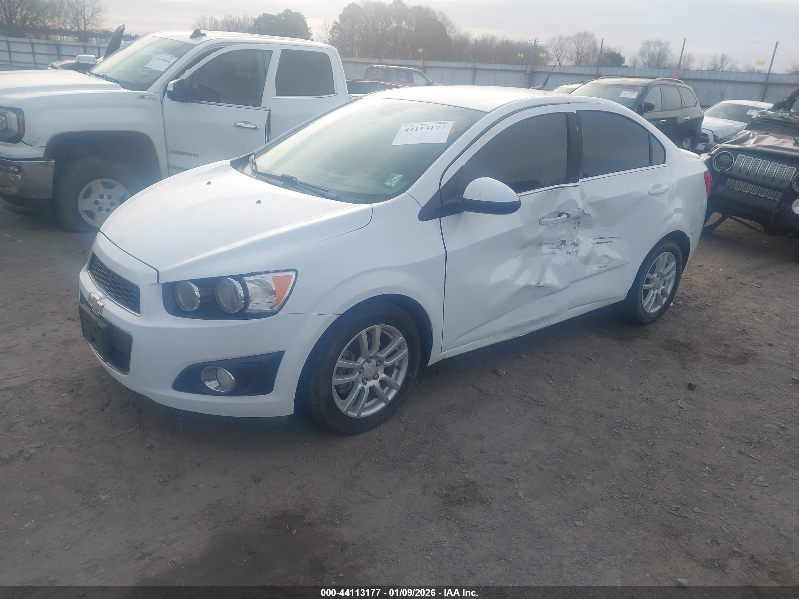CHEVROLET SONIC image 2