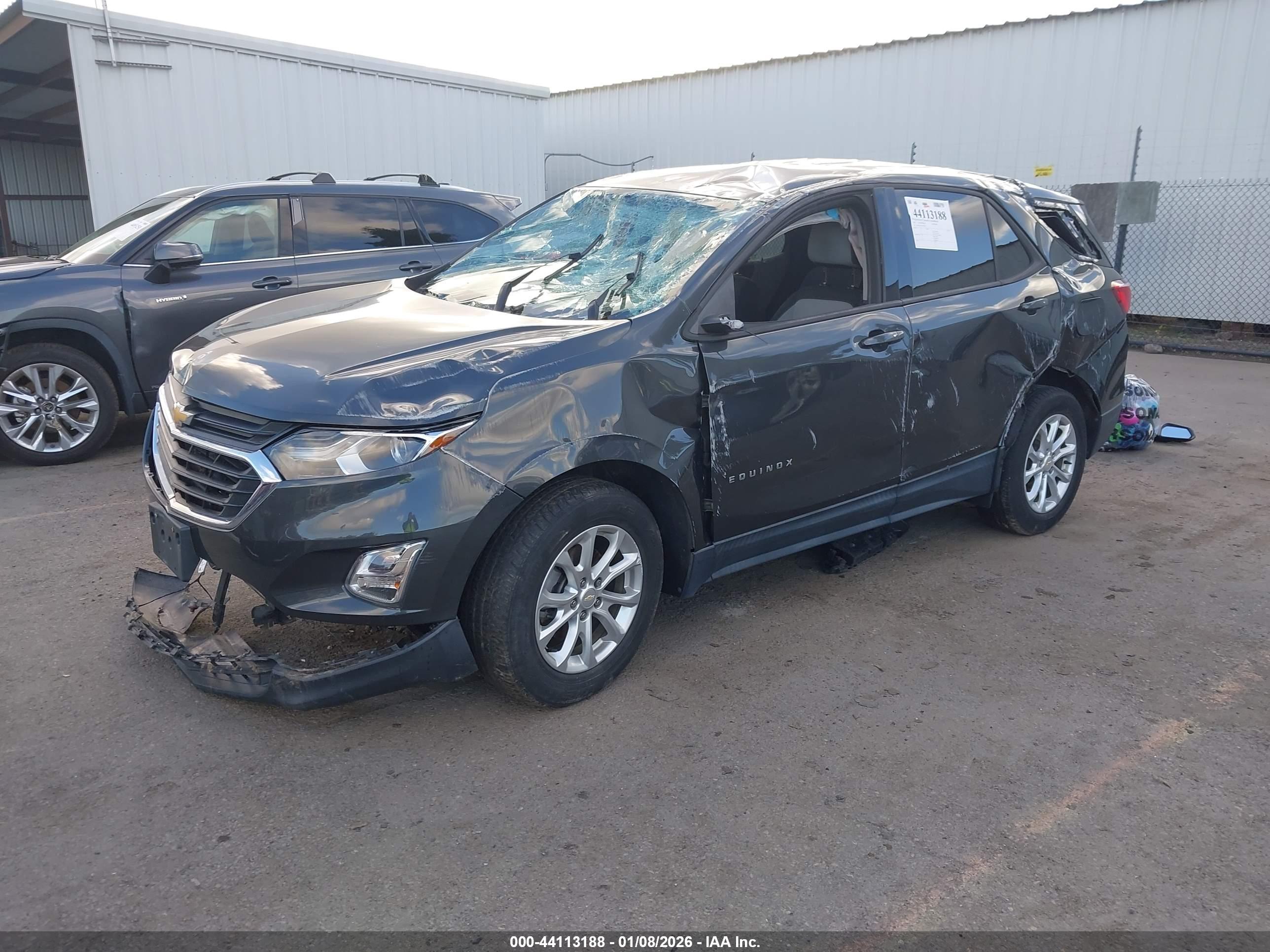 CHEVROLET EQUINOX image 2