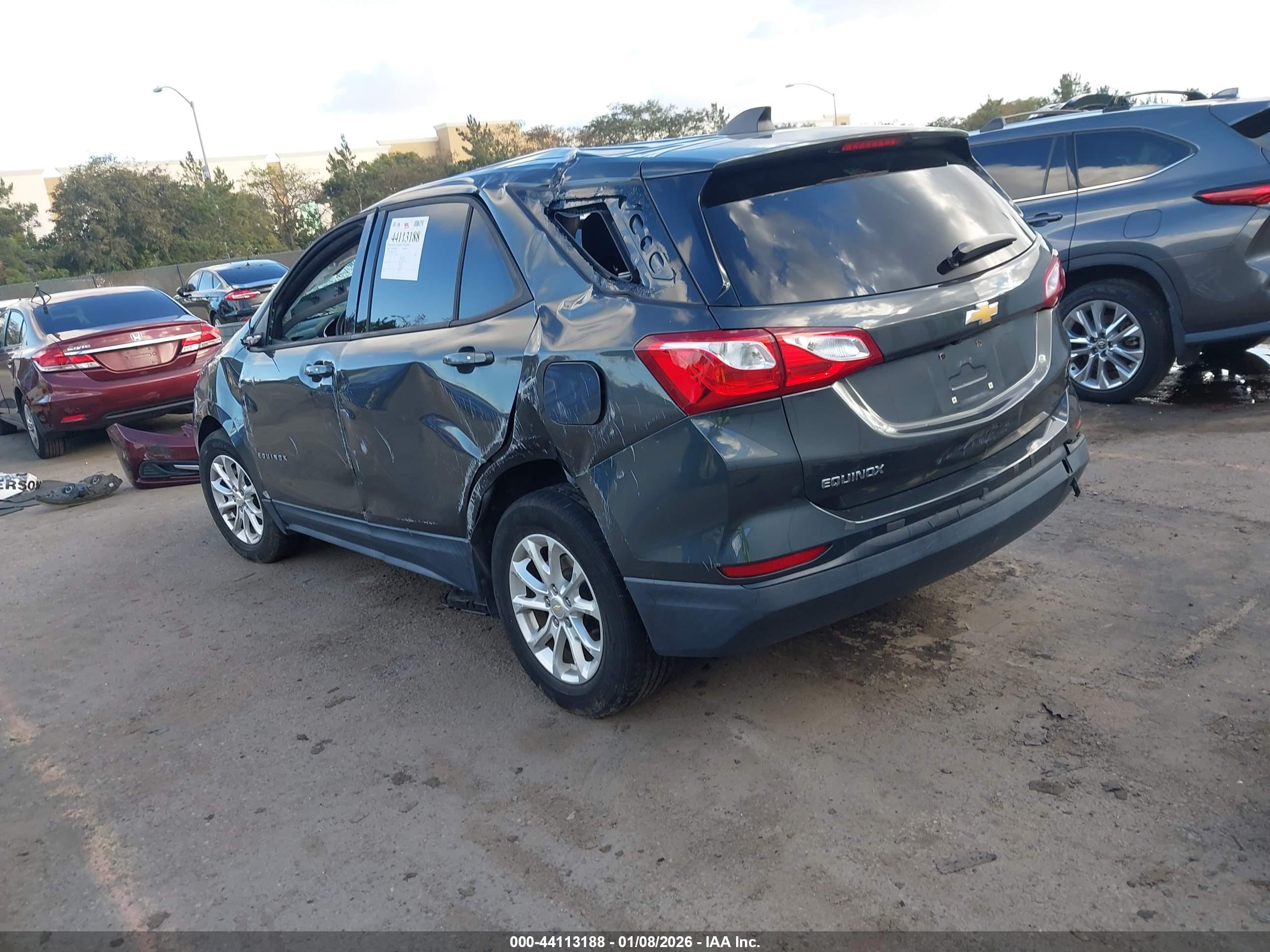 CHEVROLET EQUINOX image 3