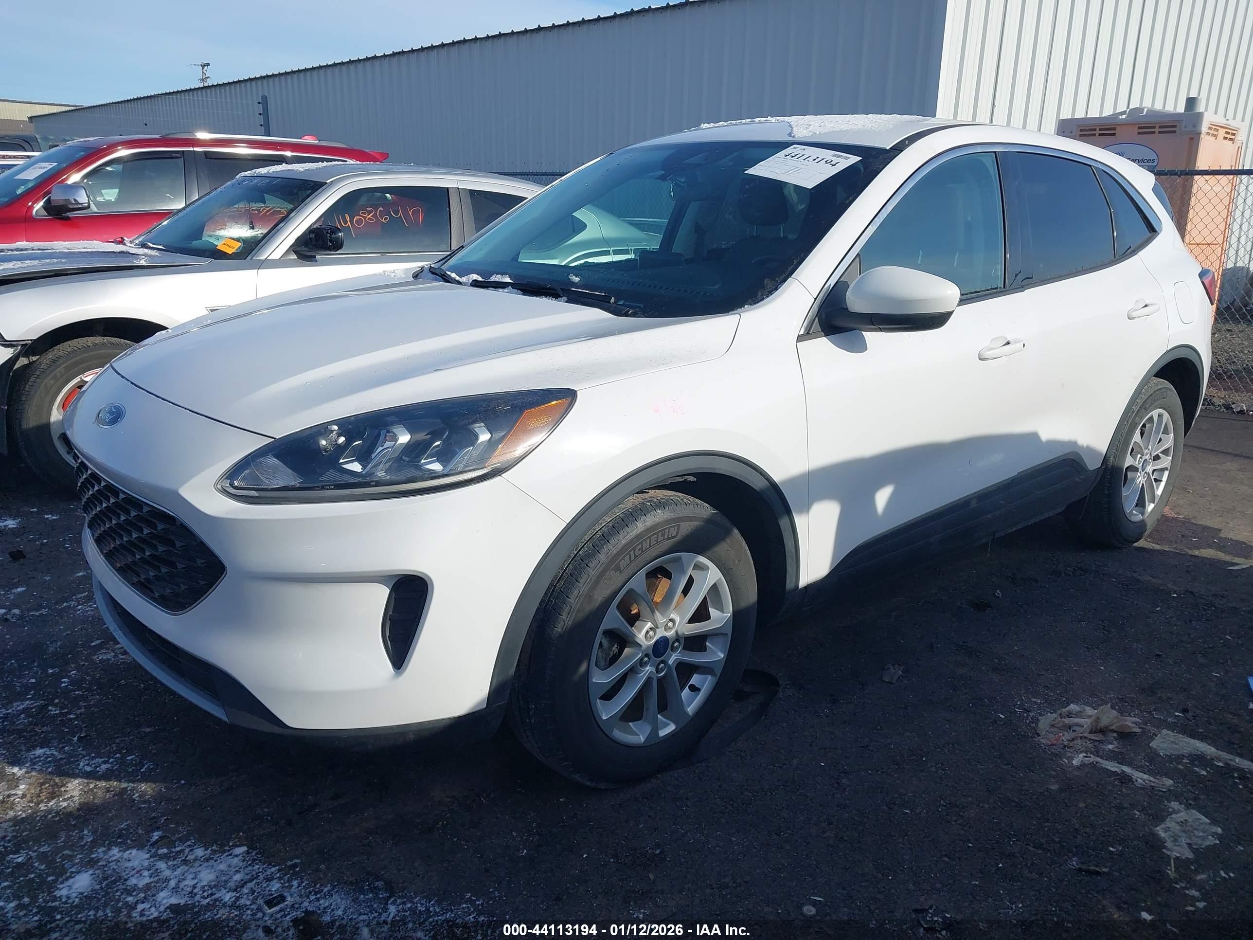 FORD ESCAPE image 2