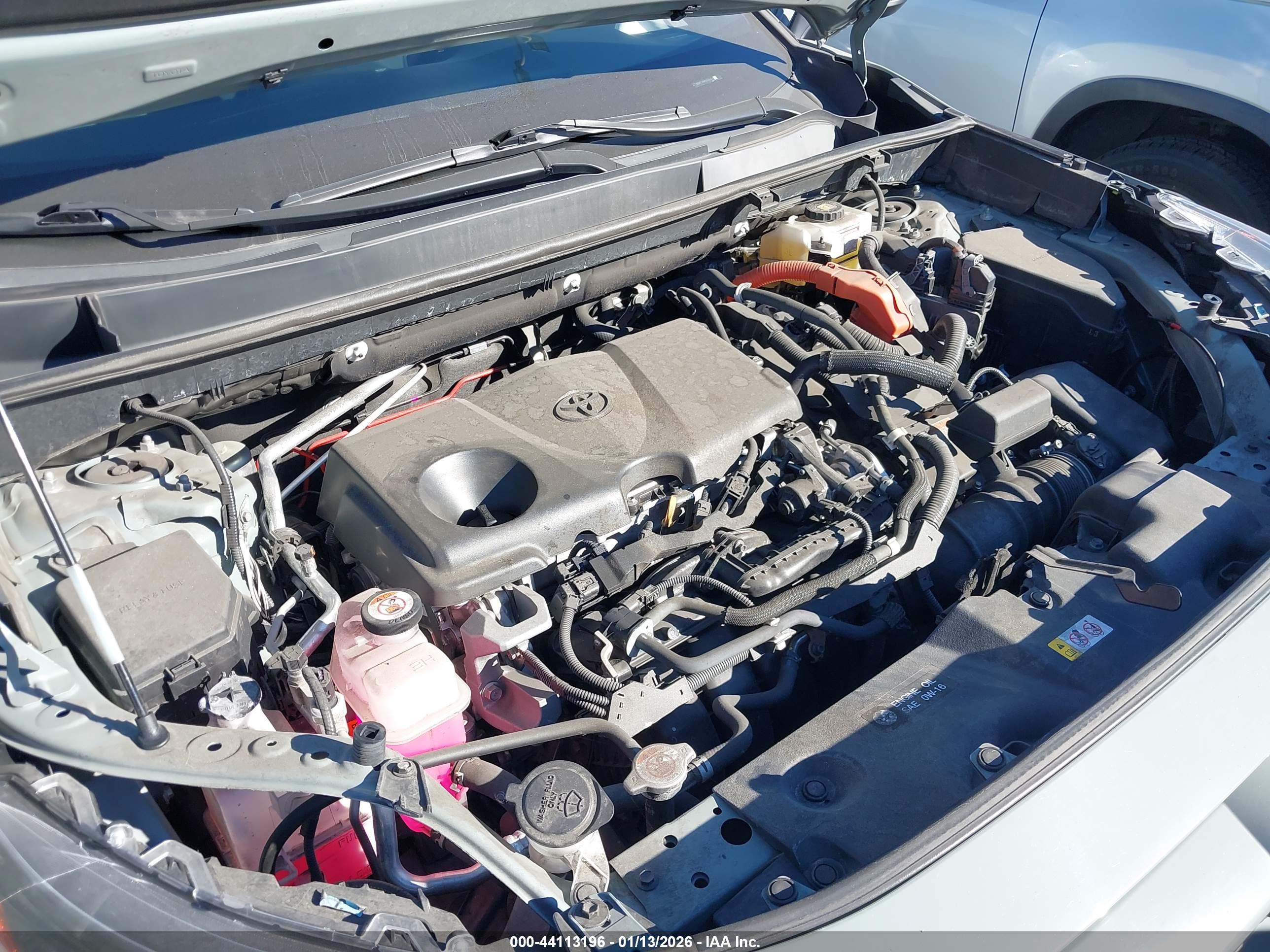 TOYOTA RAV4 image 10