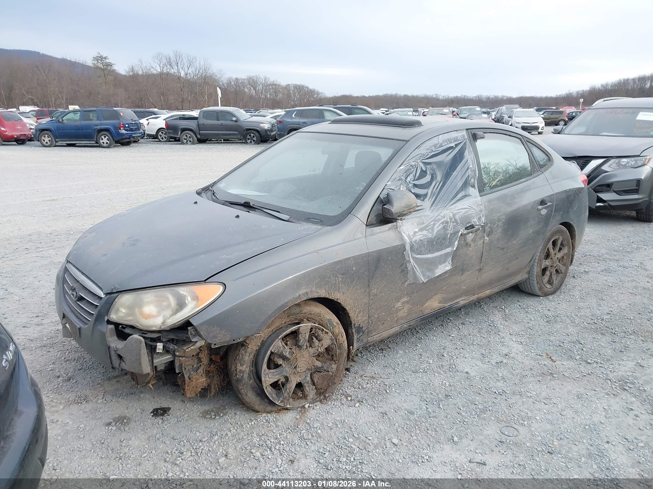 HYUNDAI ELANTRA image 2