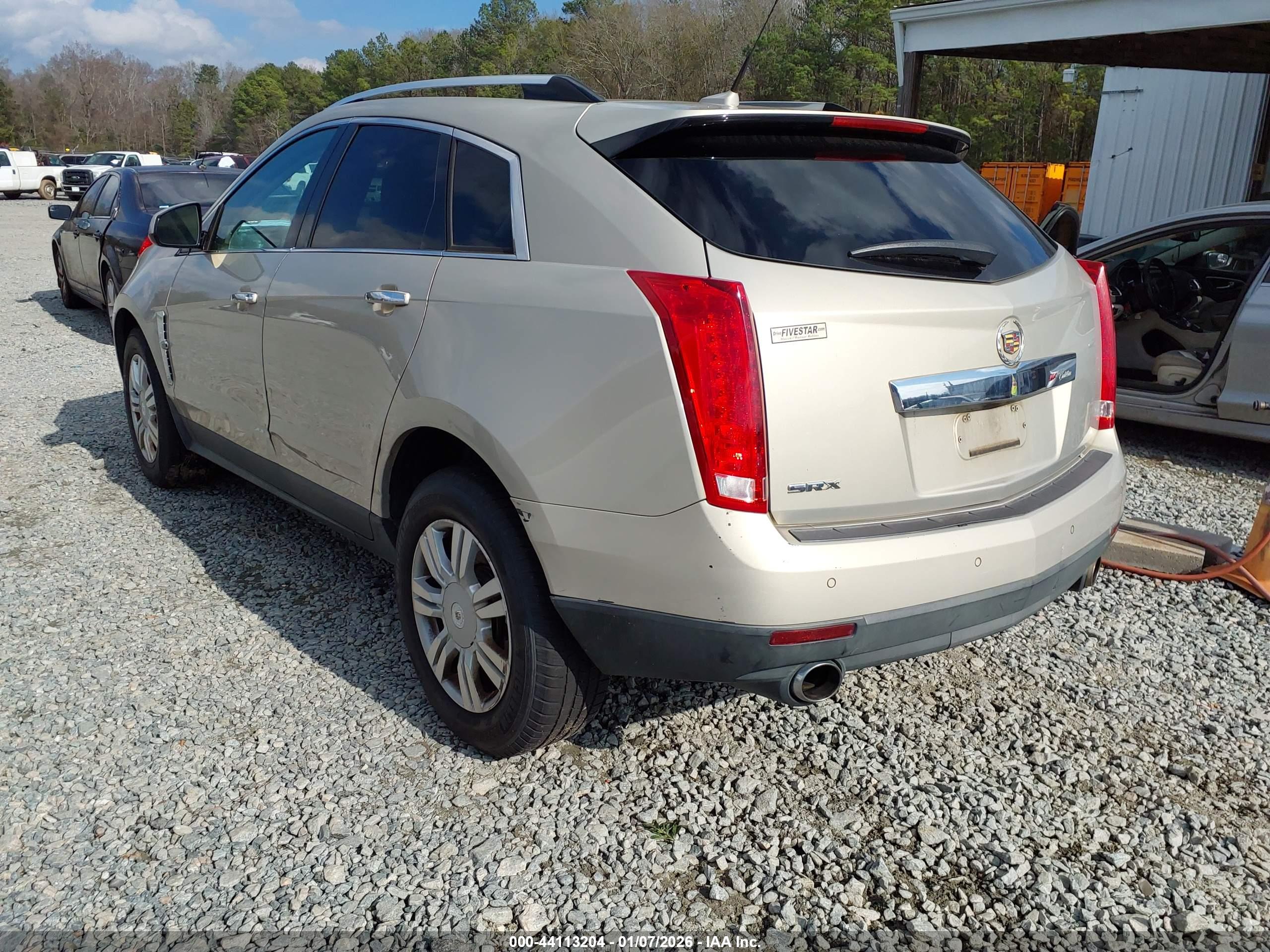 CADILLAC SRX image 3