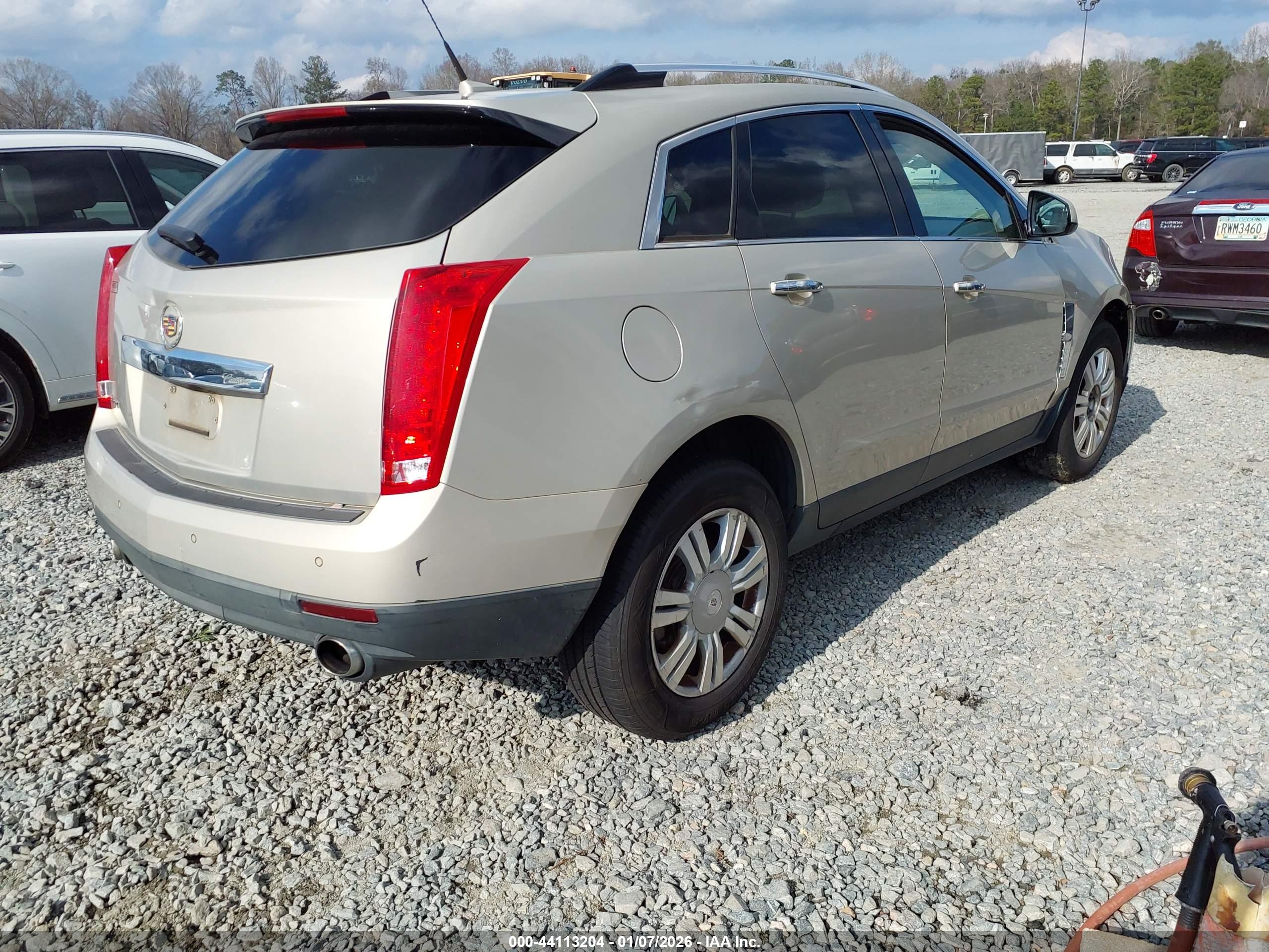 CADILLAC SRX image 4