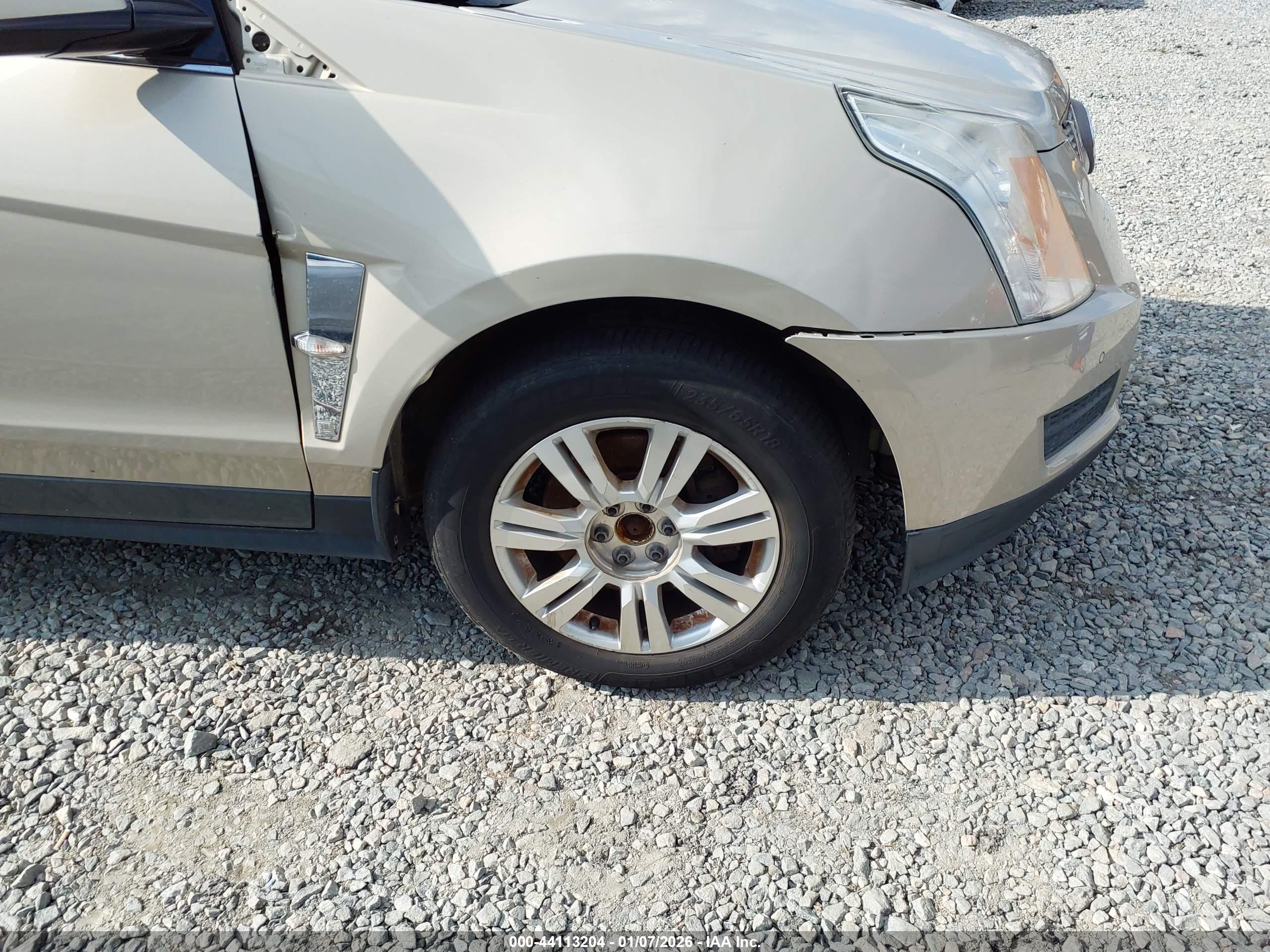 CADILLAC SRX image 6