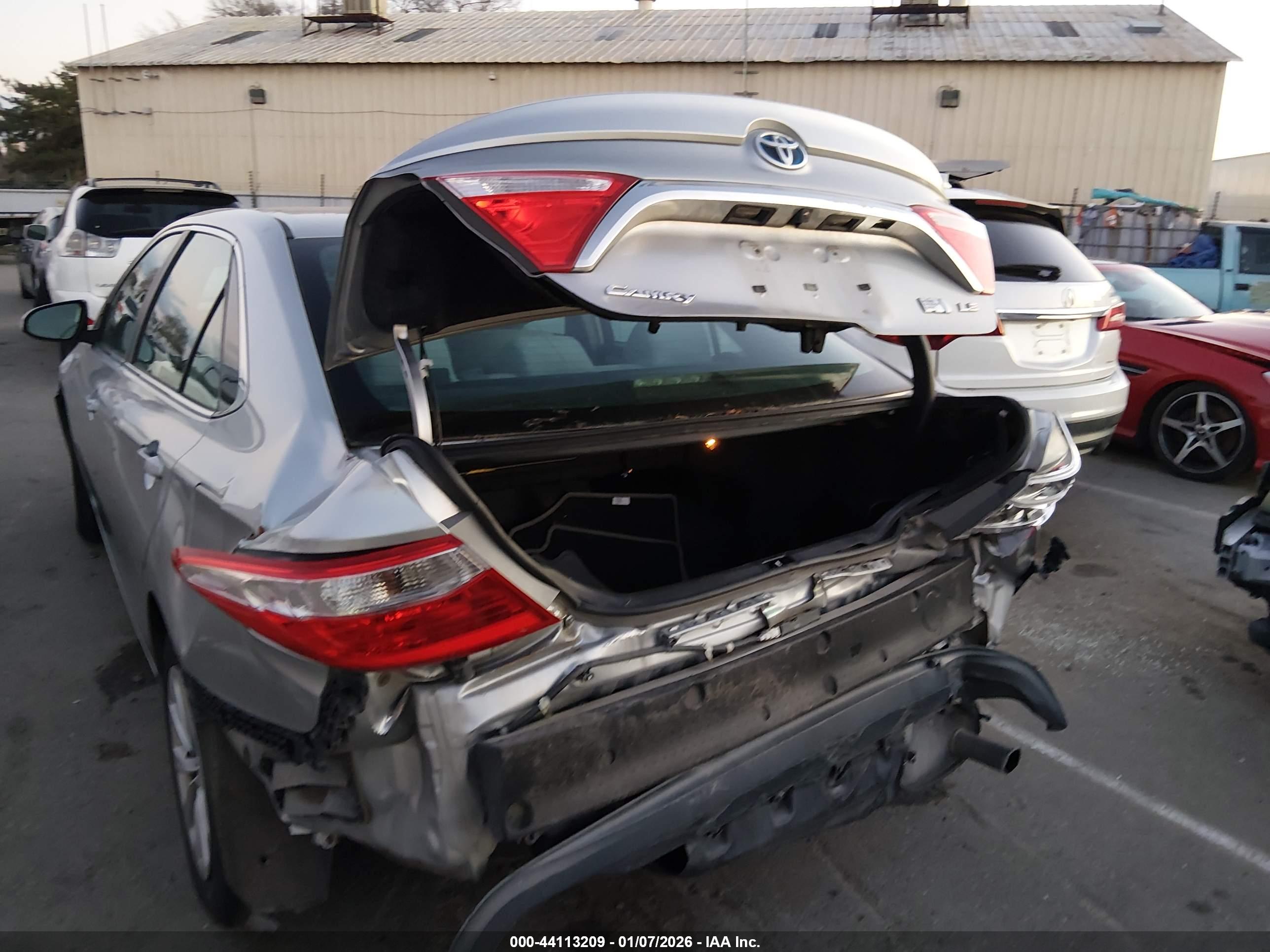 TOYOTA CAMRY image 6
