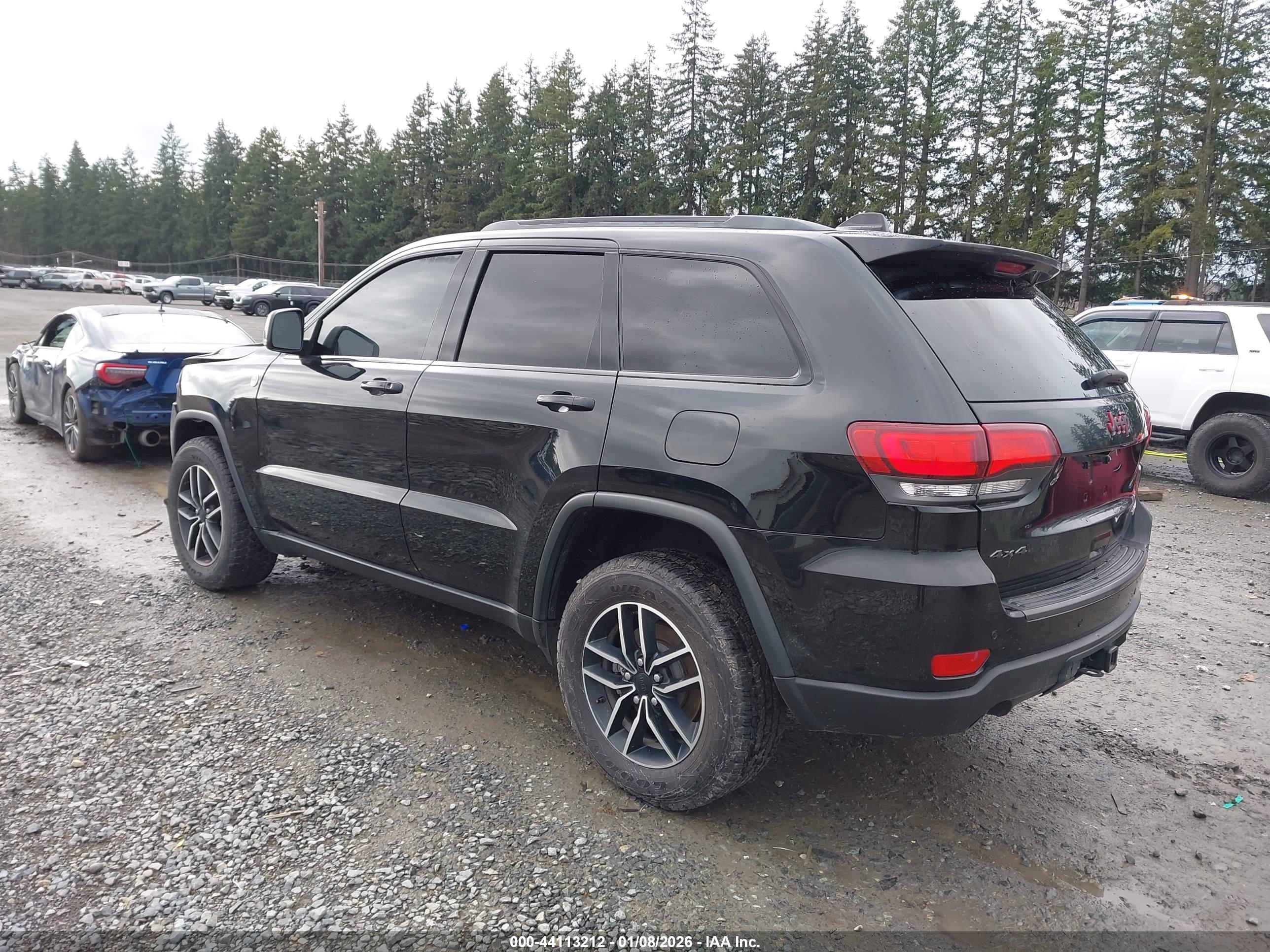 JEEP GRAND image 3