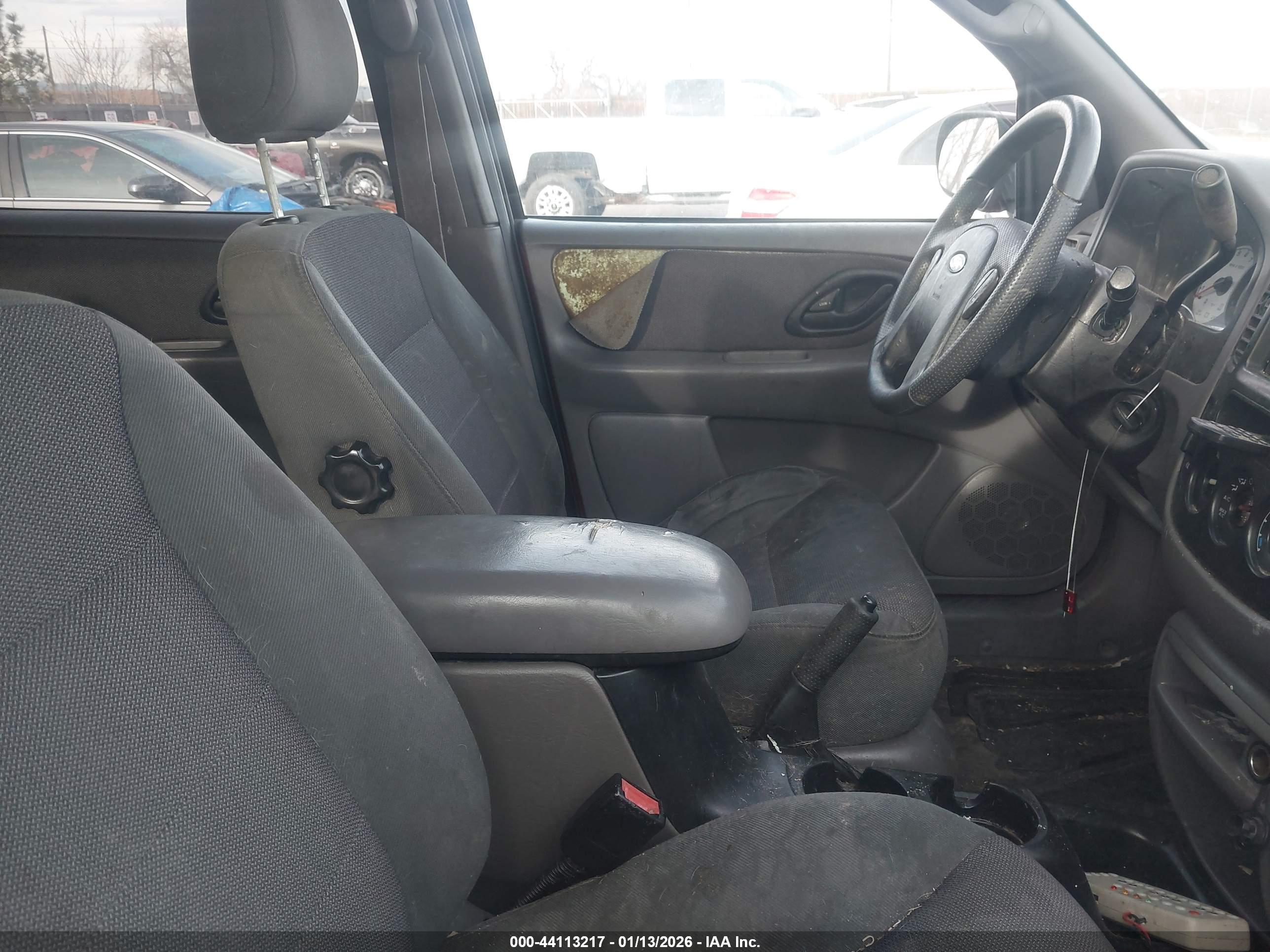 FORD ESCAPE image 5