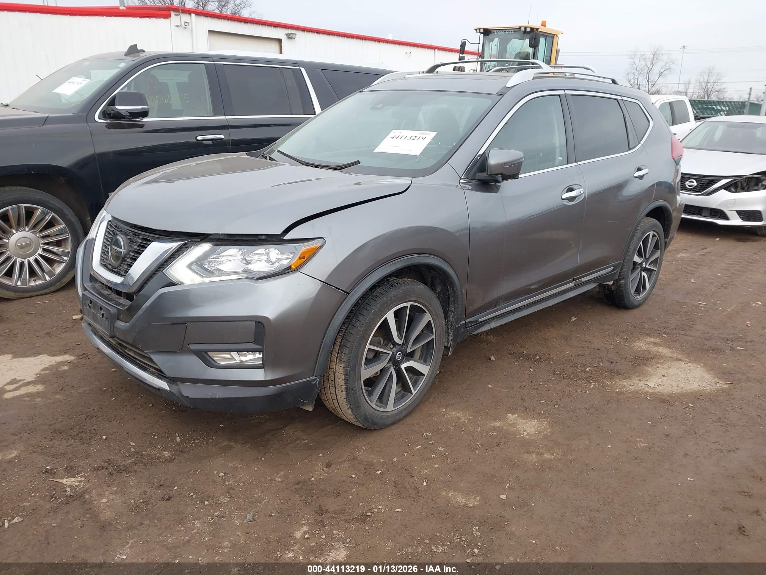NISSAN ROGUE image 2