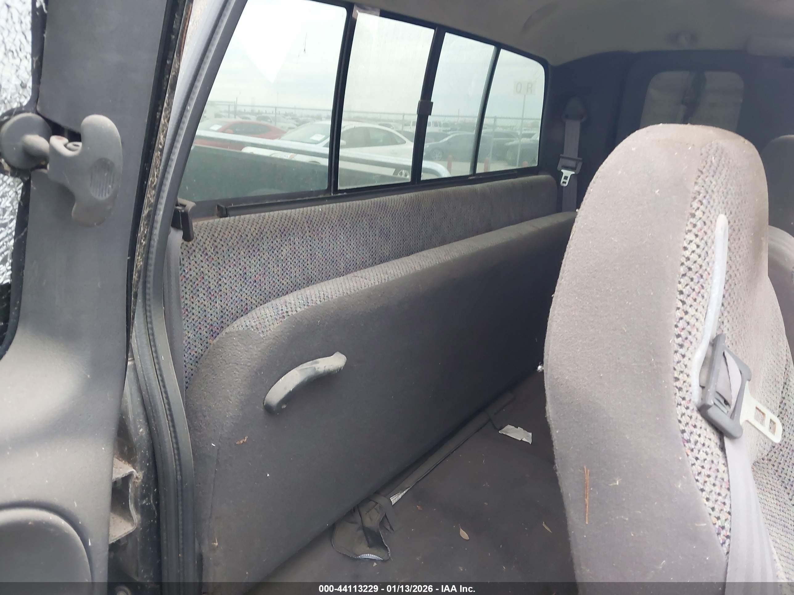 DODGE RAM image 8