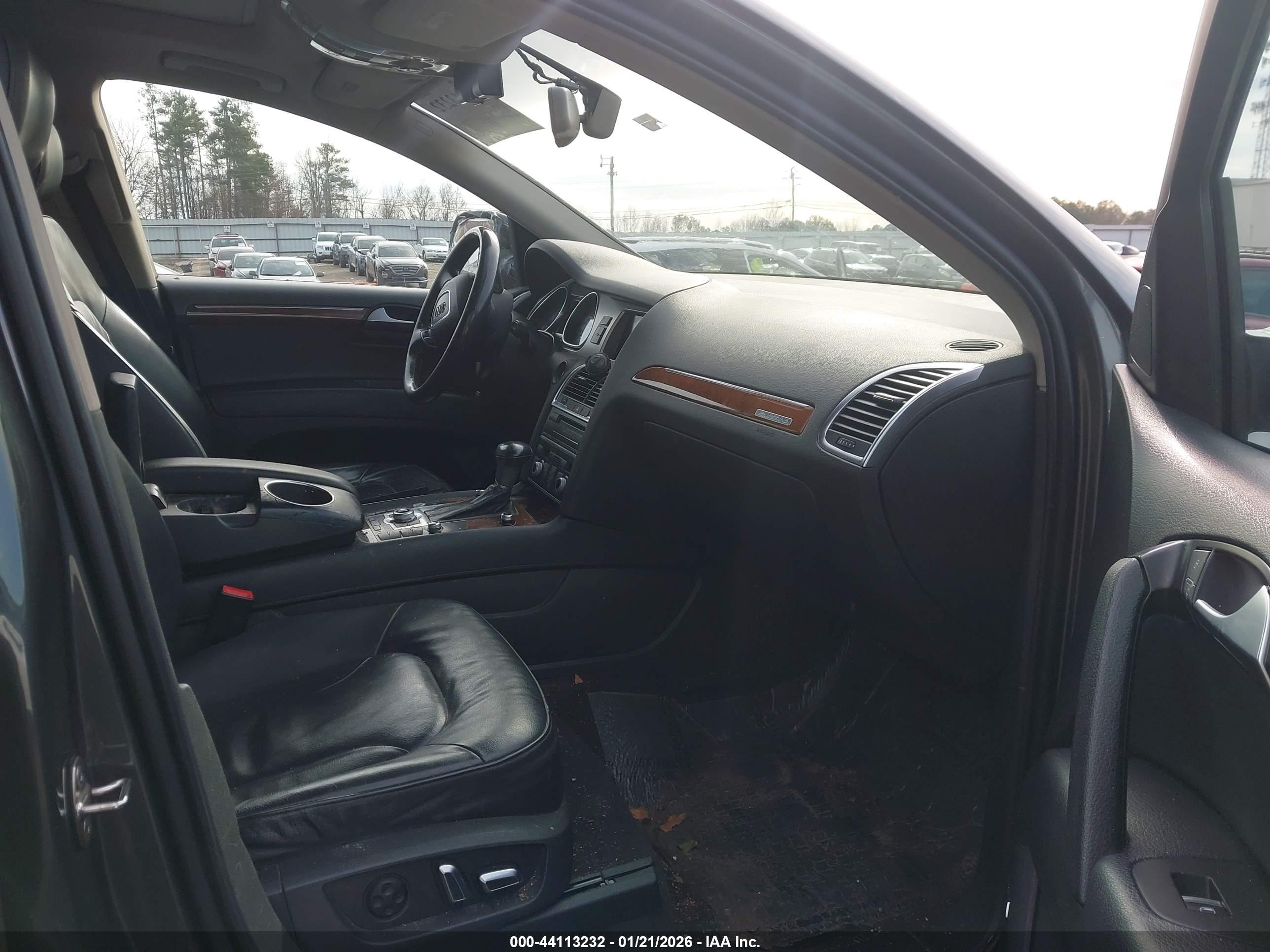 AUDI Q7 image 5