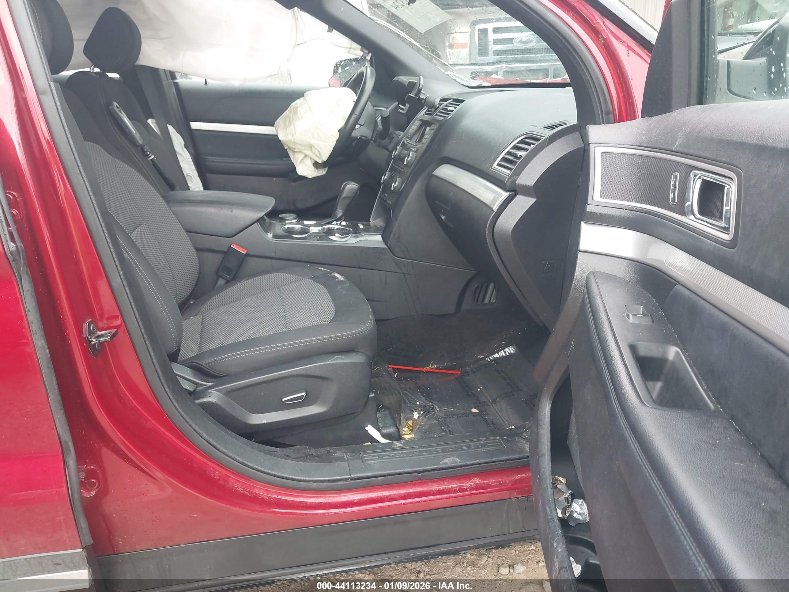 FORD EXPLORER image 5