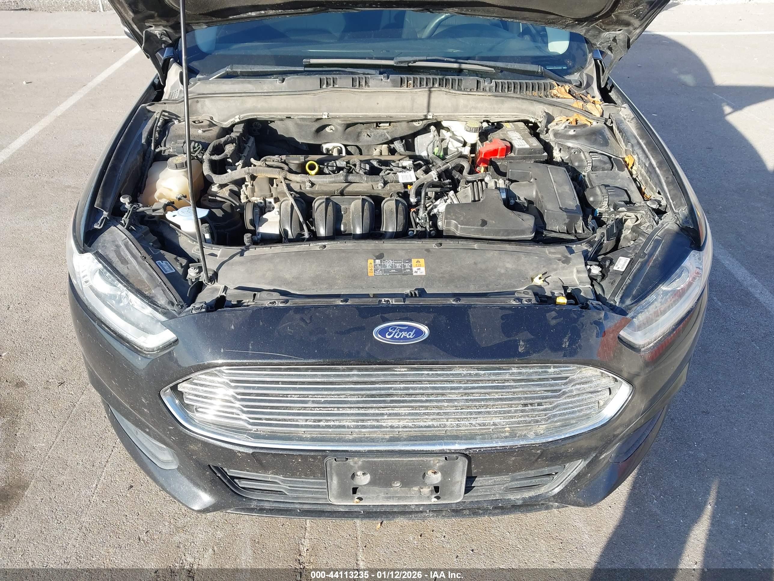 FORD FUSION image 10
