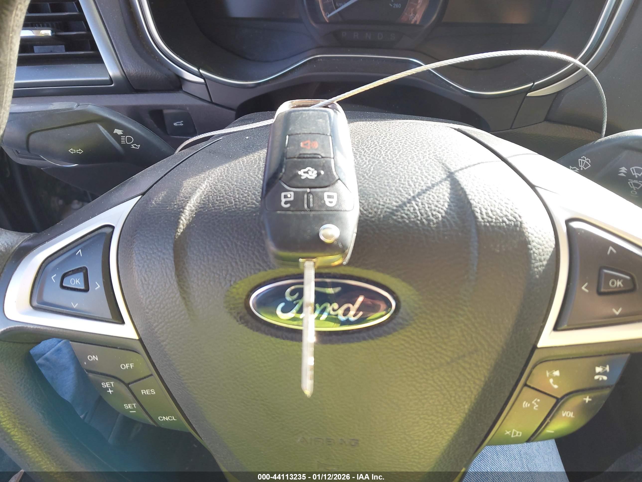 FORD FUSION image 11