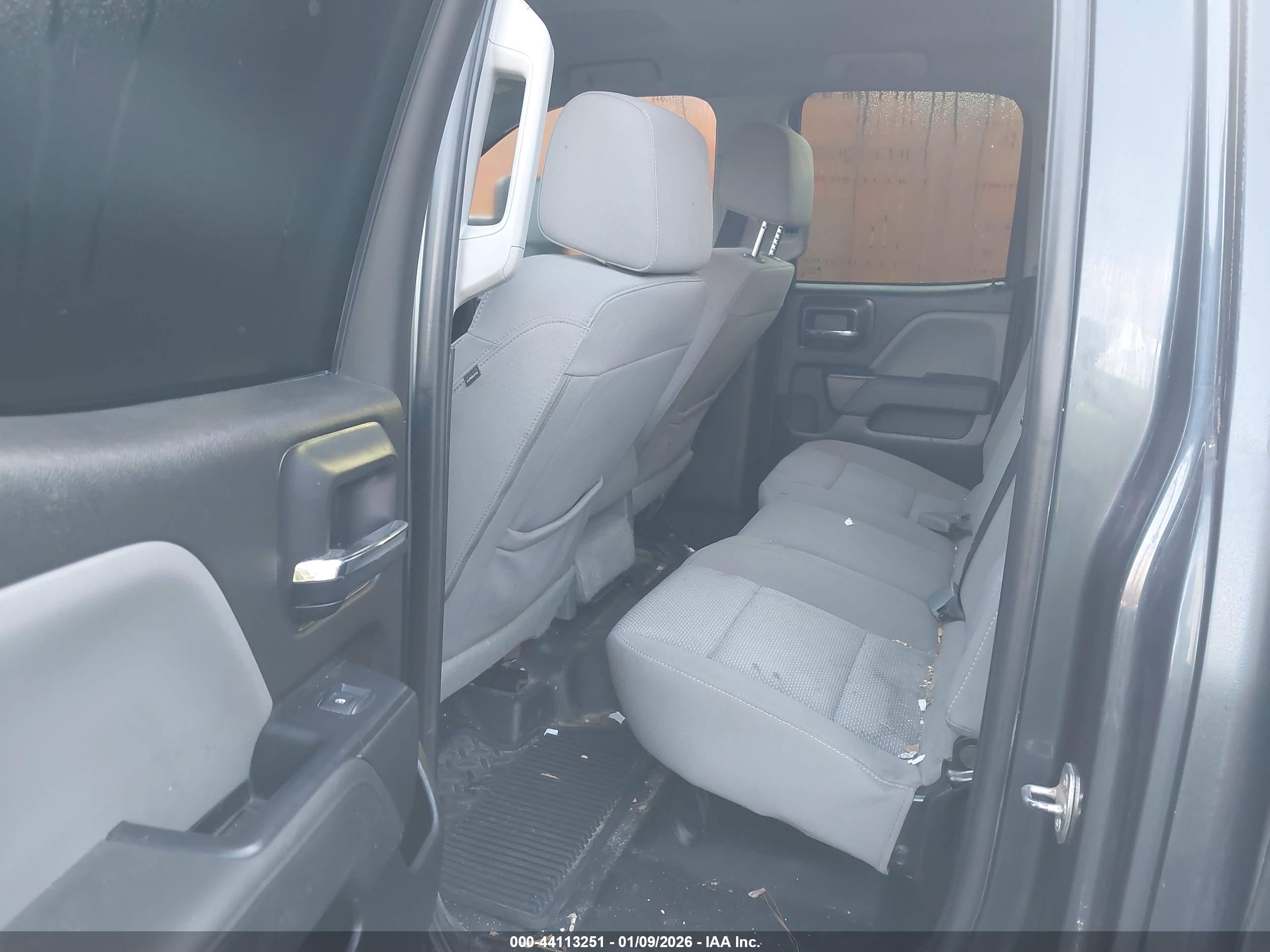 CHEVROLET SILVERADO image 8