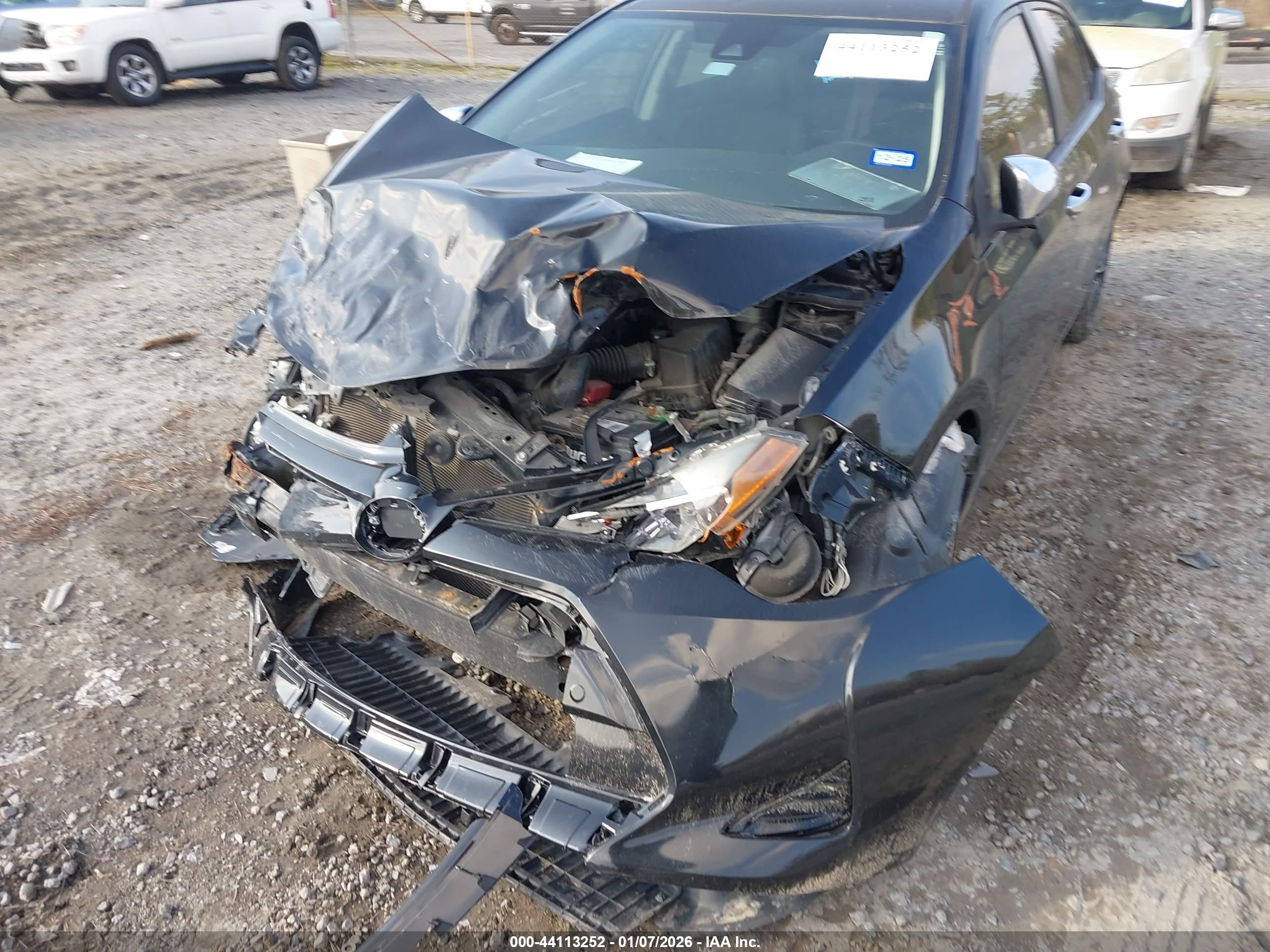 TOYOTA COROLLA image 6