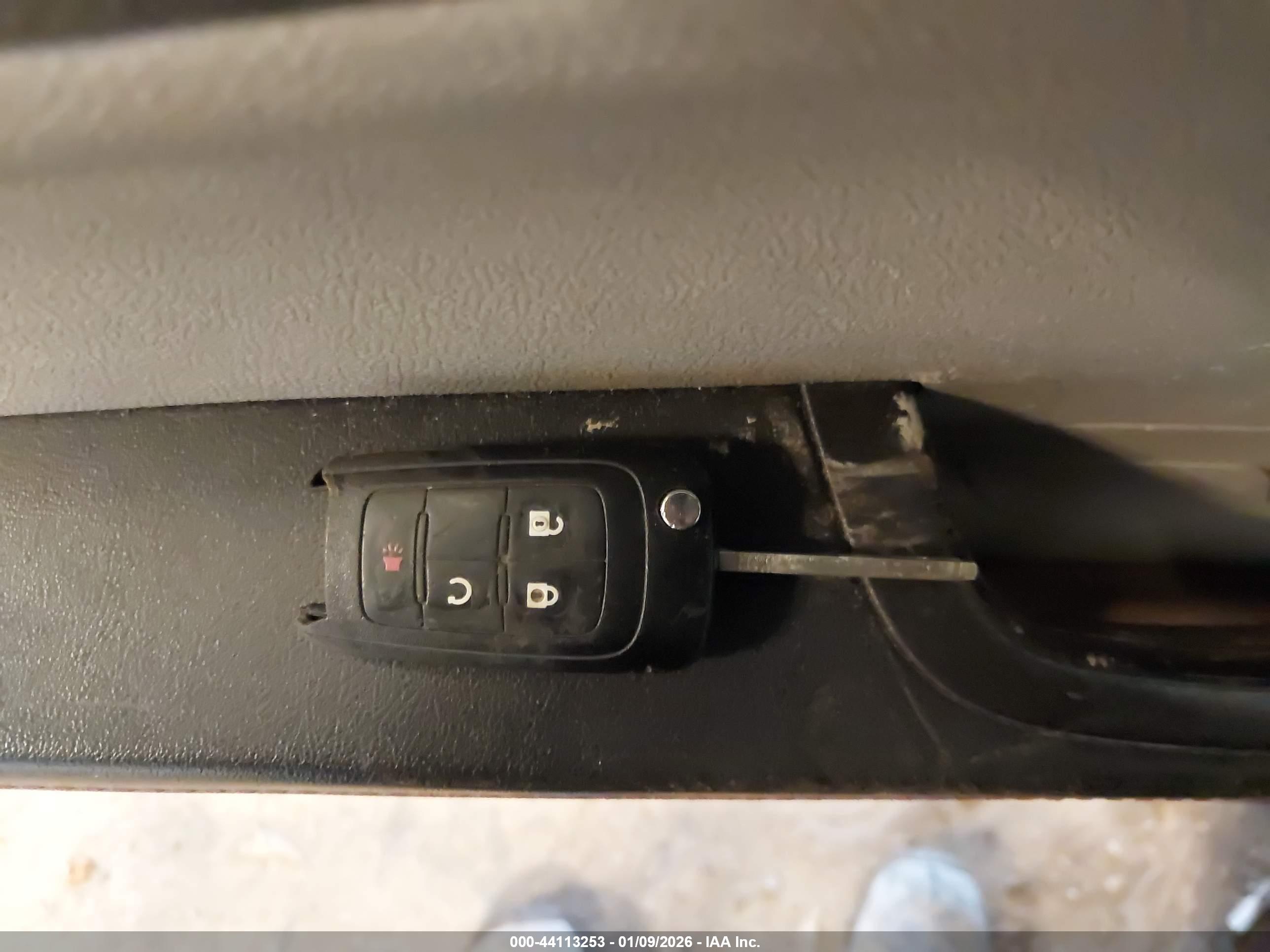 CHEVROLET EQUINOX image 11