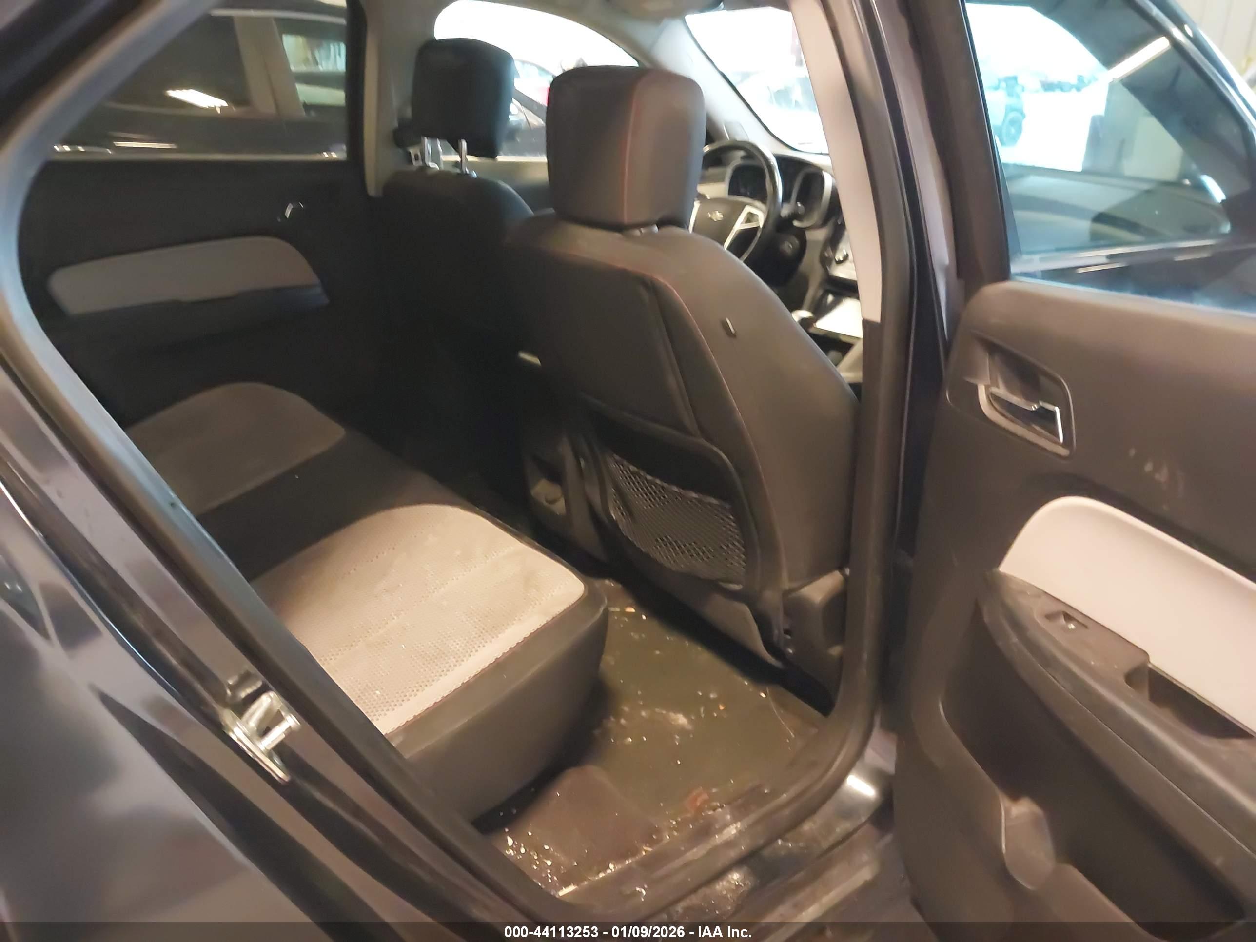 CHEVROLET EQUINOX image 8