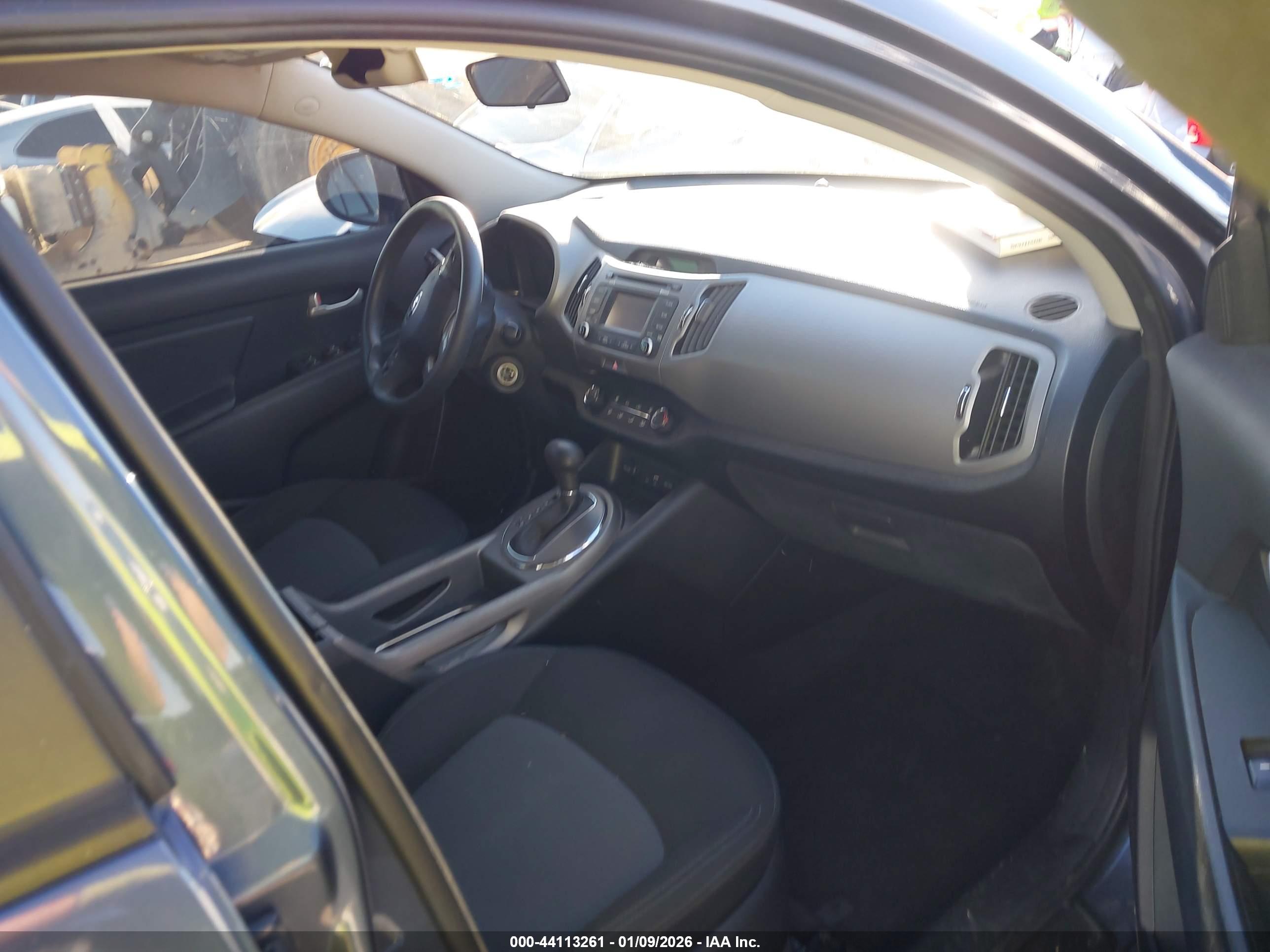 KIA SPORTAGE image 5