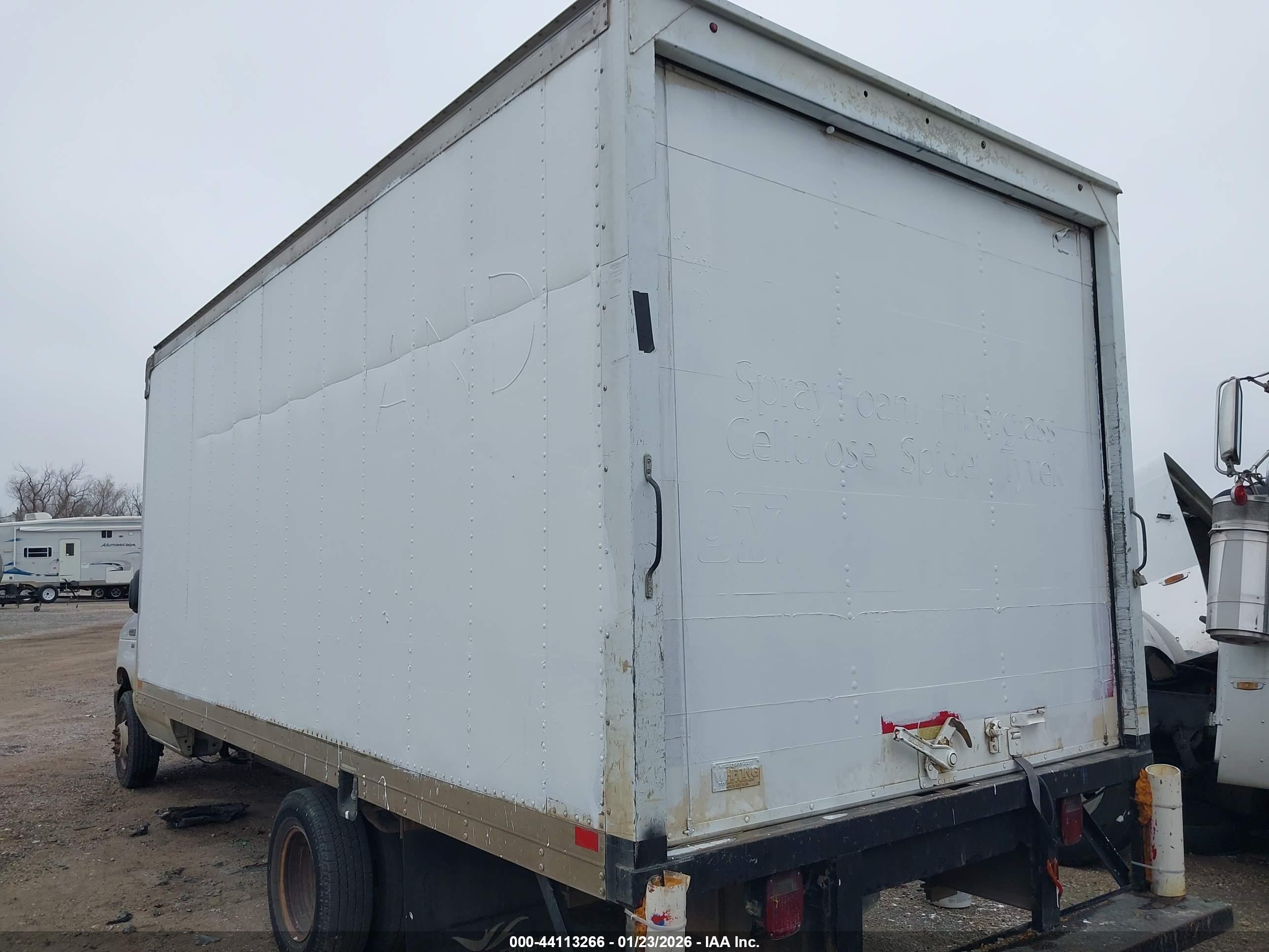 FORD E-350 image 3