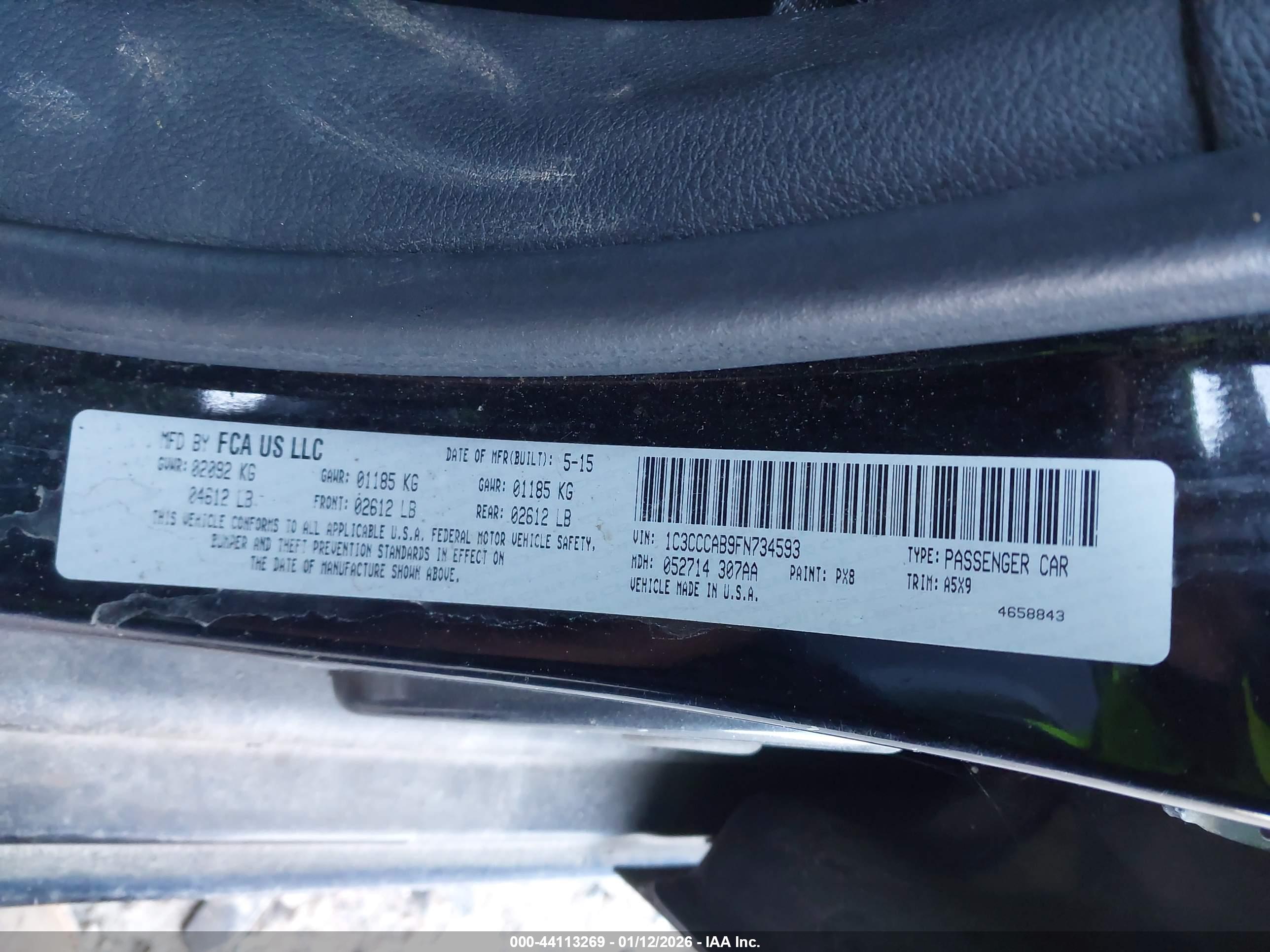 CHRYSLER 200 image 9