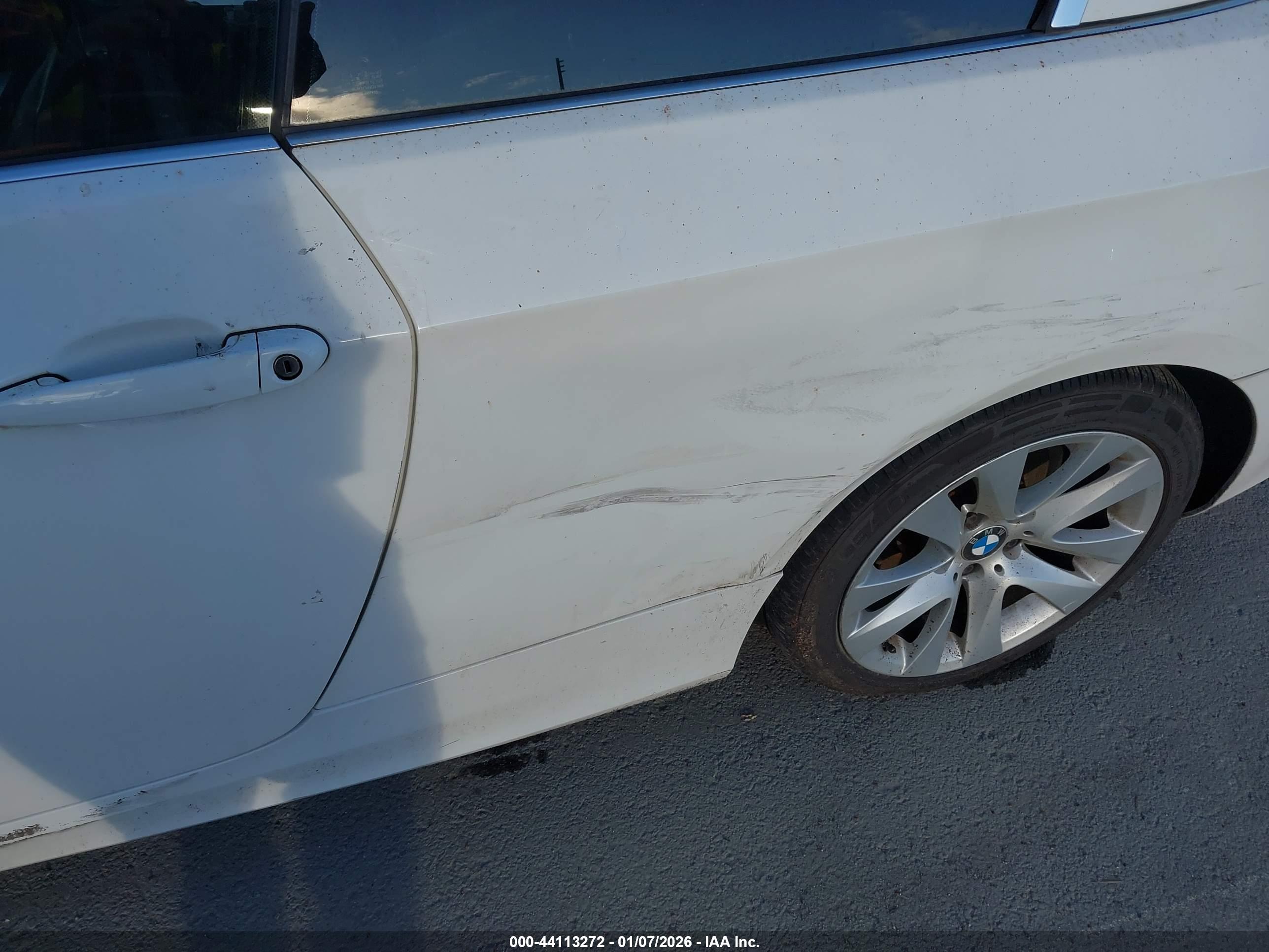 BMW 328I image 6