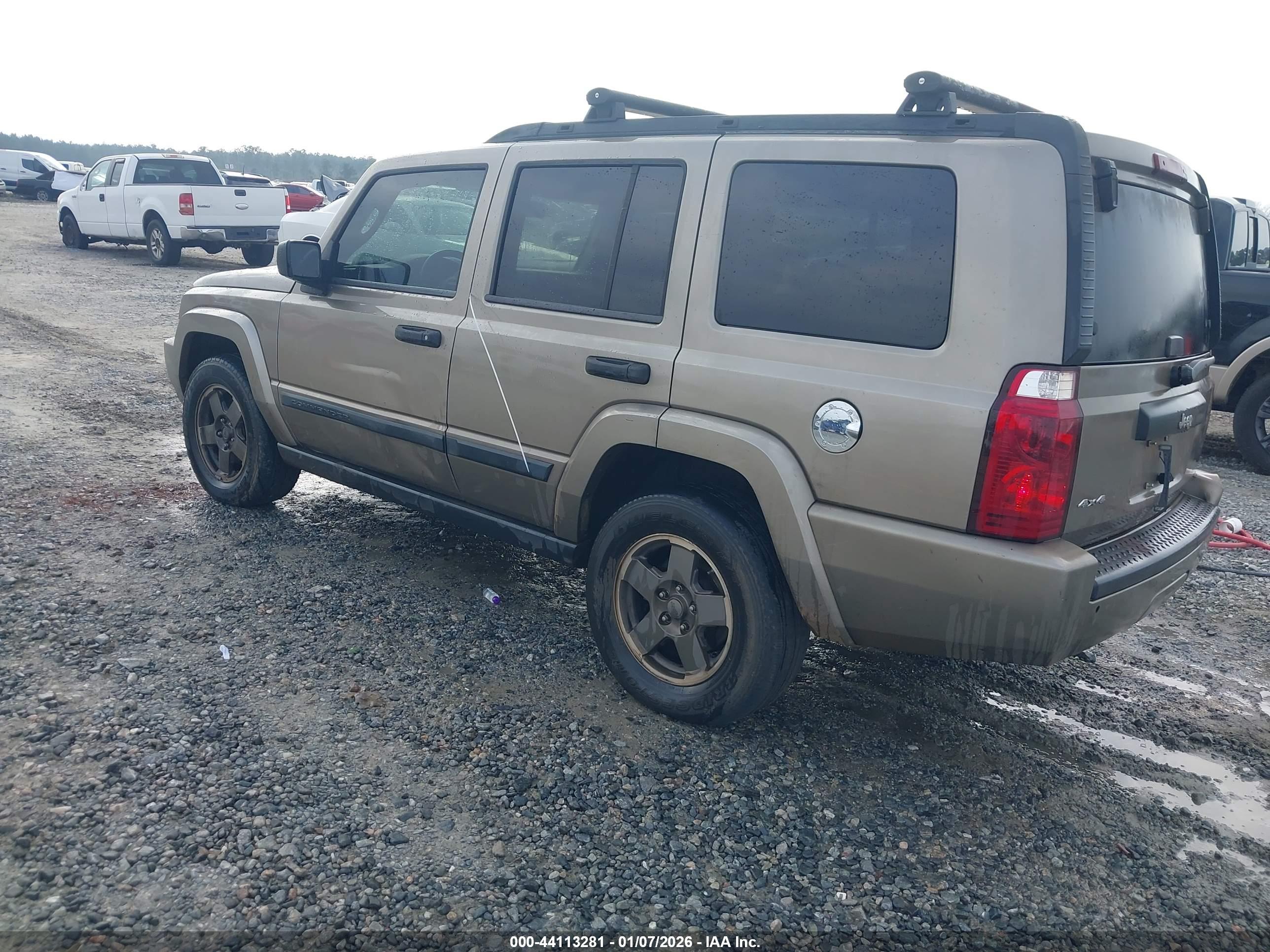 JEEP COMMANDER image 3