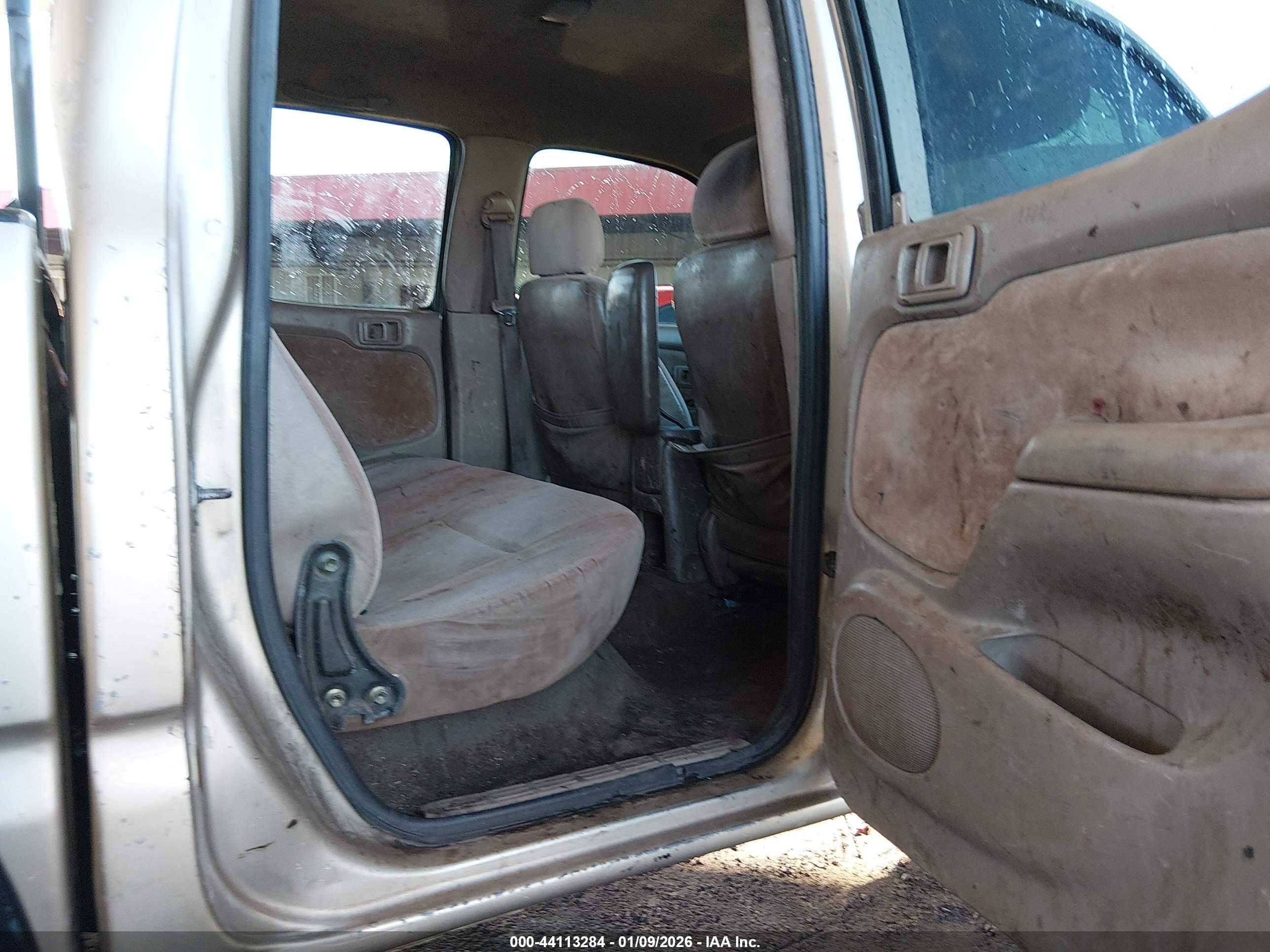 TOYOTA TACOMA image 8